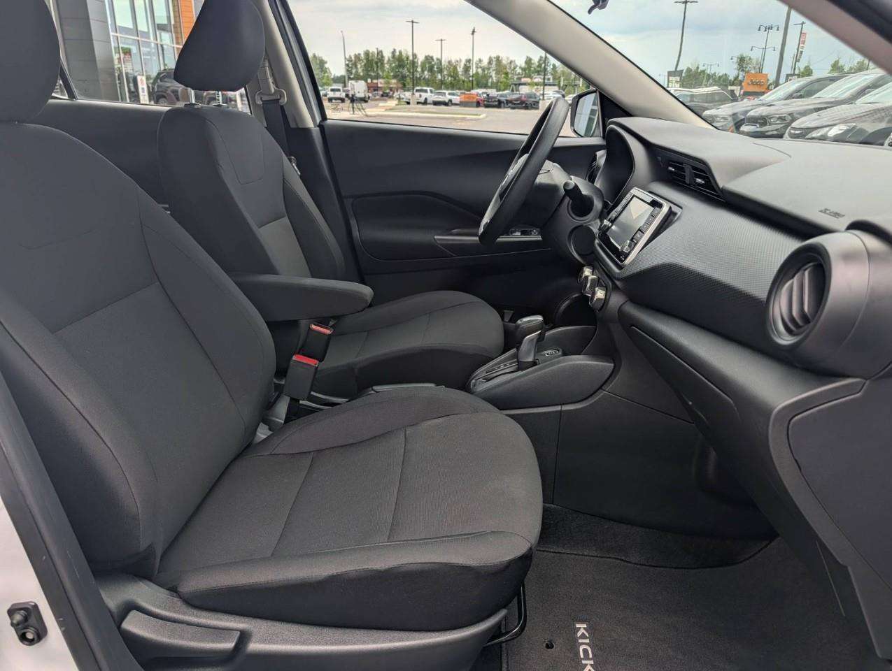 2025 Nissan Kicks S — снимка 1