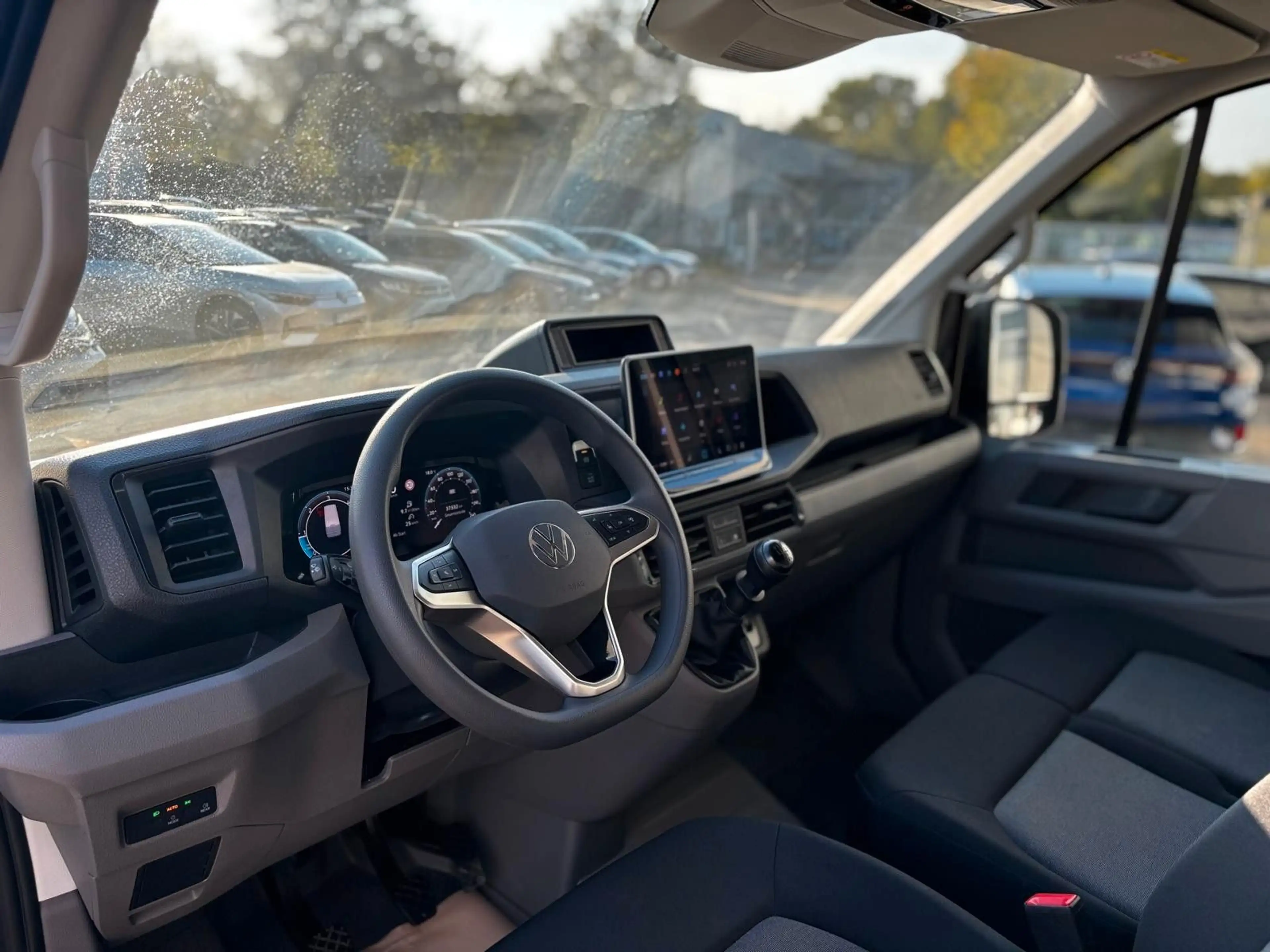 Volkswagen Crafter Kasten 35 MR Hoch RFK/NAVI/5.J.GARANTIE — photo 8
