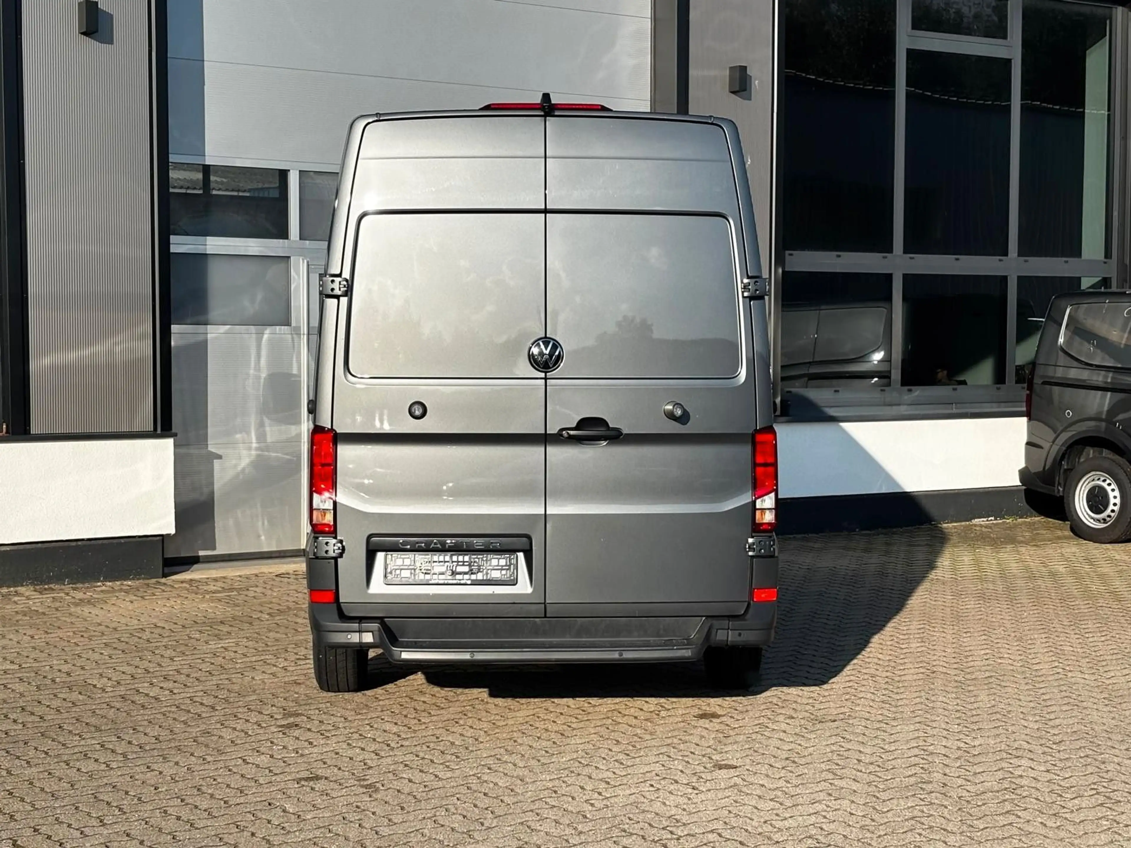 Volkswagen Crafter Kasten 35 MR Hoch RFK/NAVI/5.J.GARANTIE — photo 5