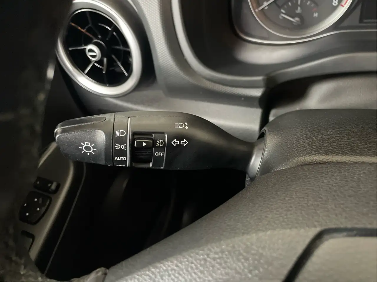 Hyundai KONA photo Hyundai KONA