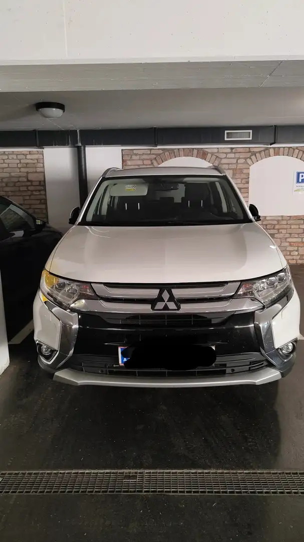 Mitsubishi Outlander 2,2 DI-D Diamond Aut. - 1