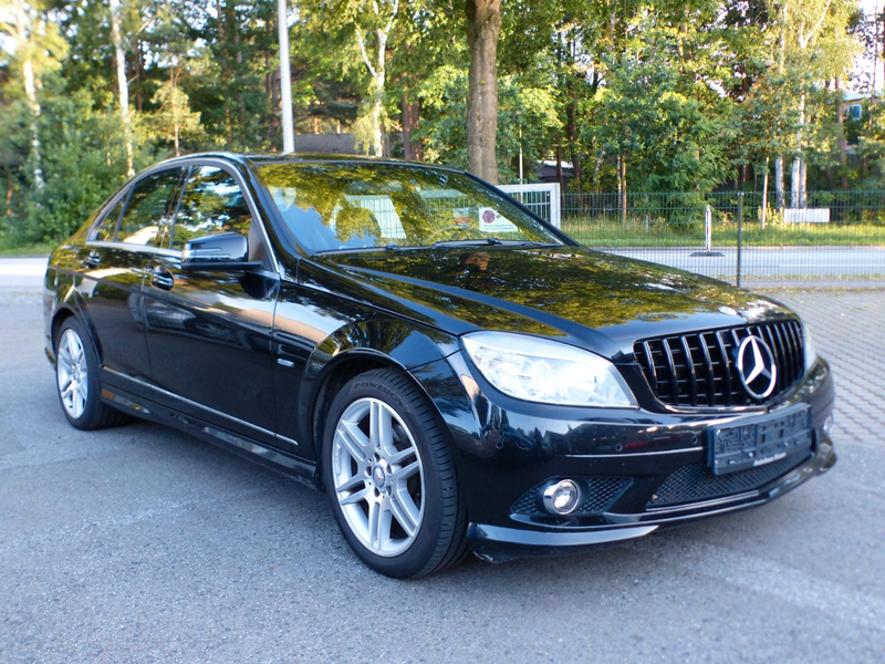 Mercedes-Benz C 180 C180 CGI Limousine AMG-Line Nav Harman/Kardon — photo 3