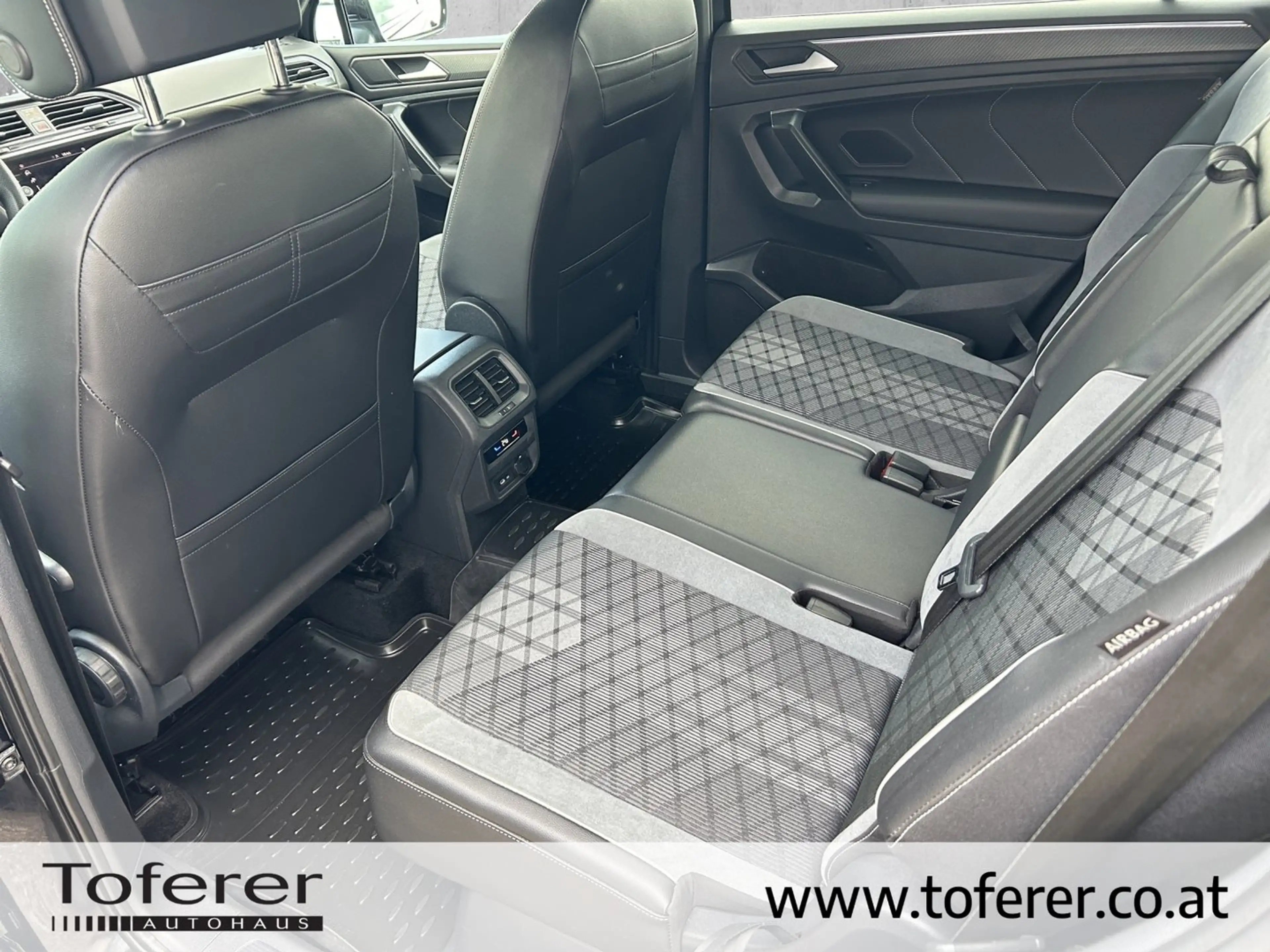 Volkswagen Tiguan Allspace R-Line TDI DSG — photo 7