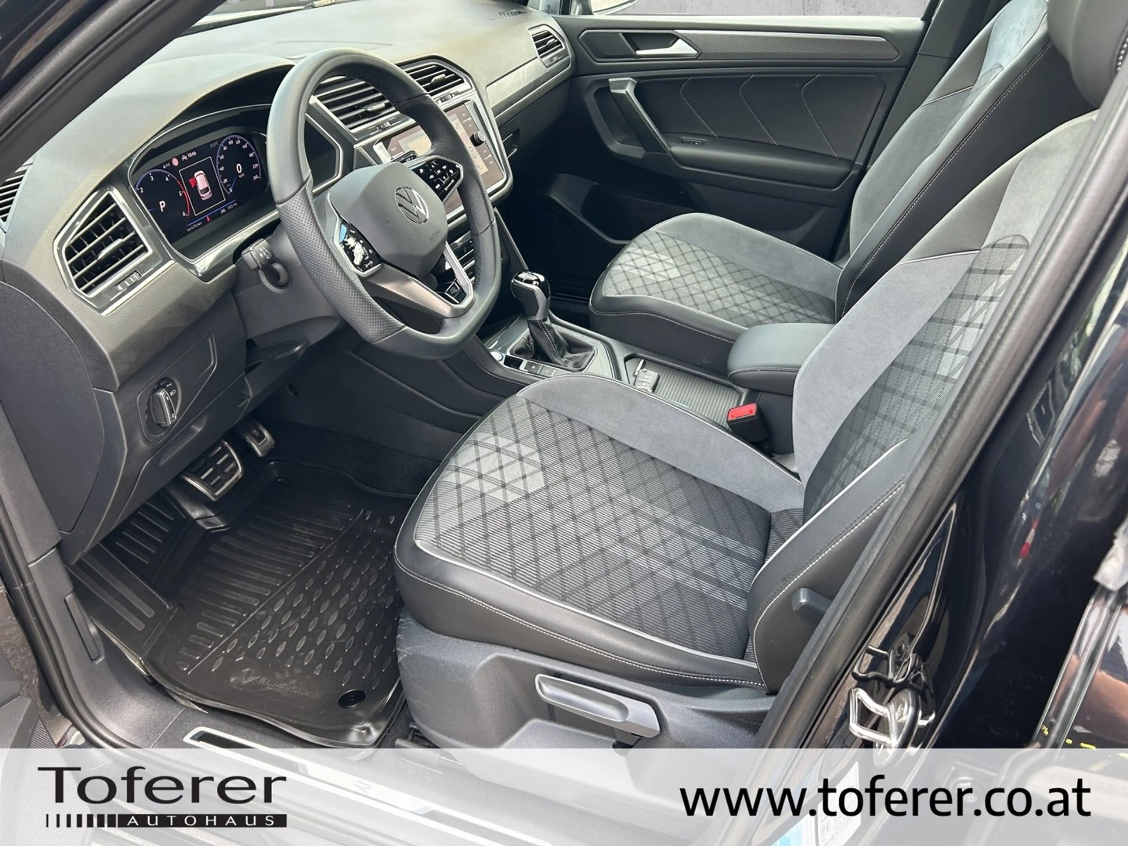 Volkswagen Tiguan Allspace R-Line TDI DSG — photo 15
