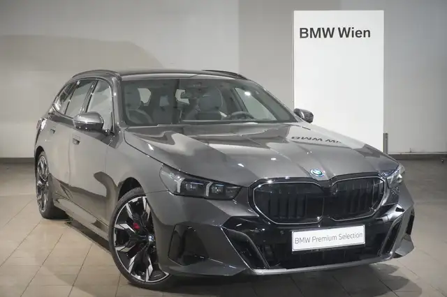 BMW 550 e xDrive