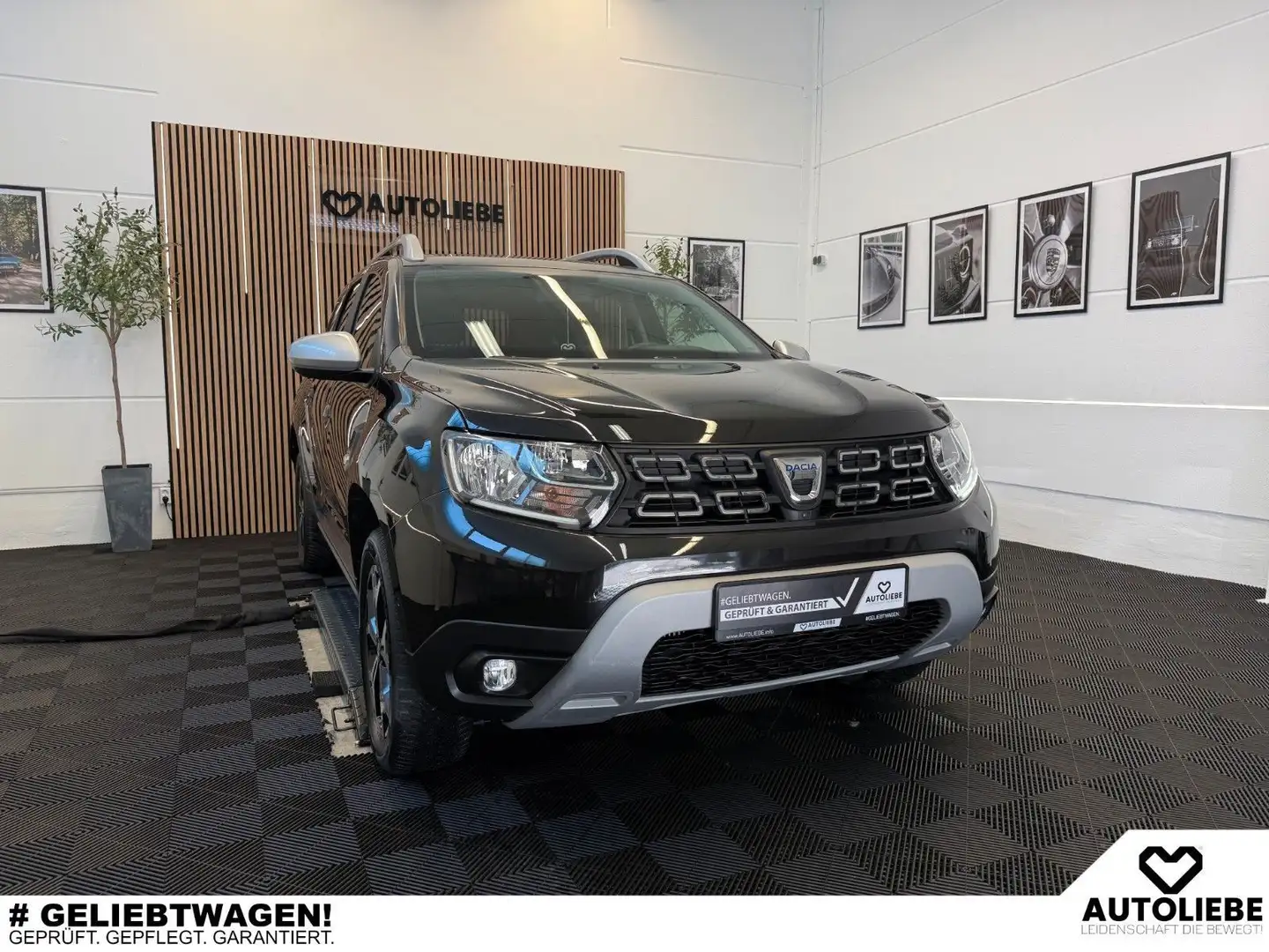 Dacia Duster 1.3 TCe Anniversary NAVI*360CAM*SHZ*PDC Schwarz - 1