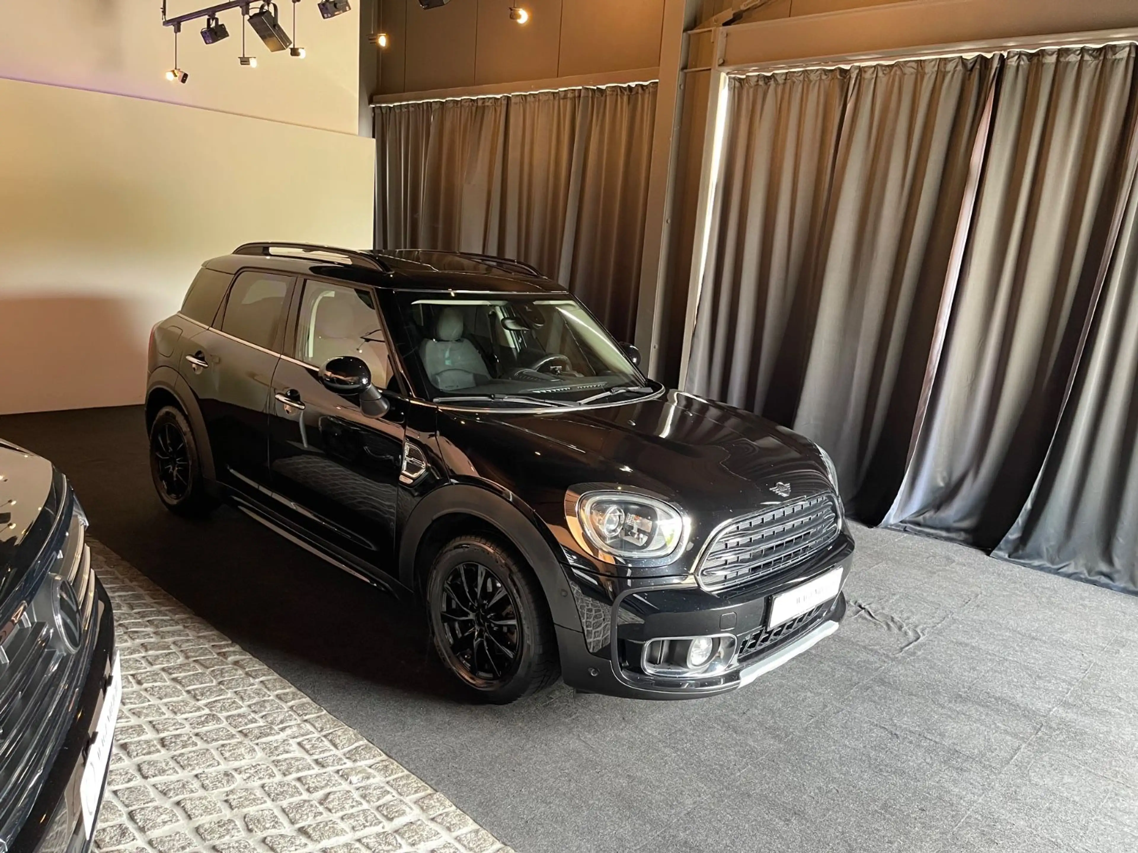MINI Cooper D Countryman Chilli* — photo 10