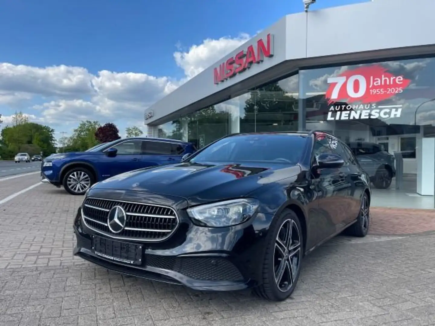 Mercedes-Benz E 400 d T 4Matic Avantgarde Night/ Multibeam LED Black - 2