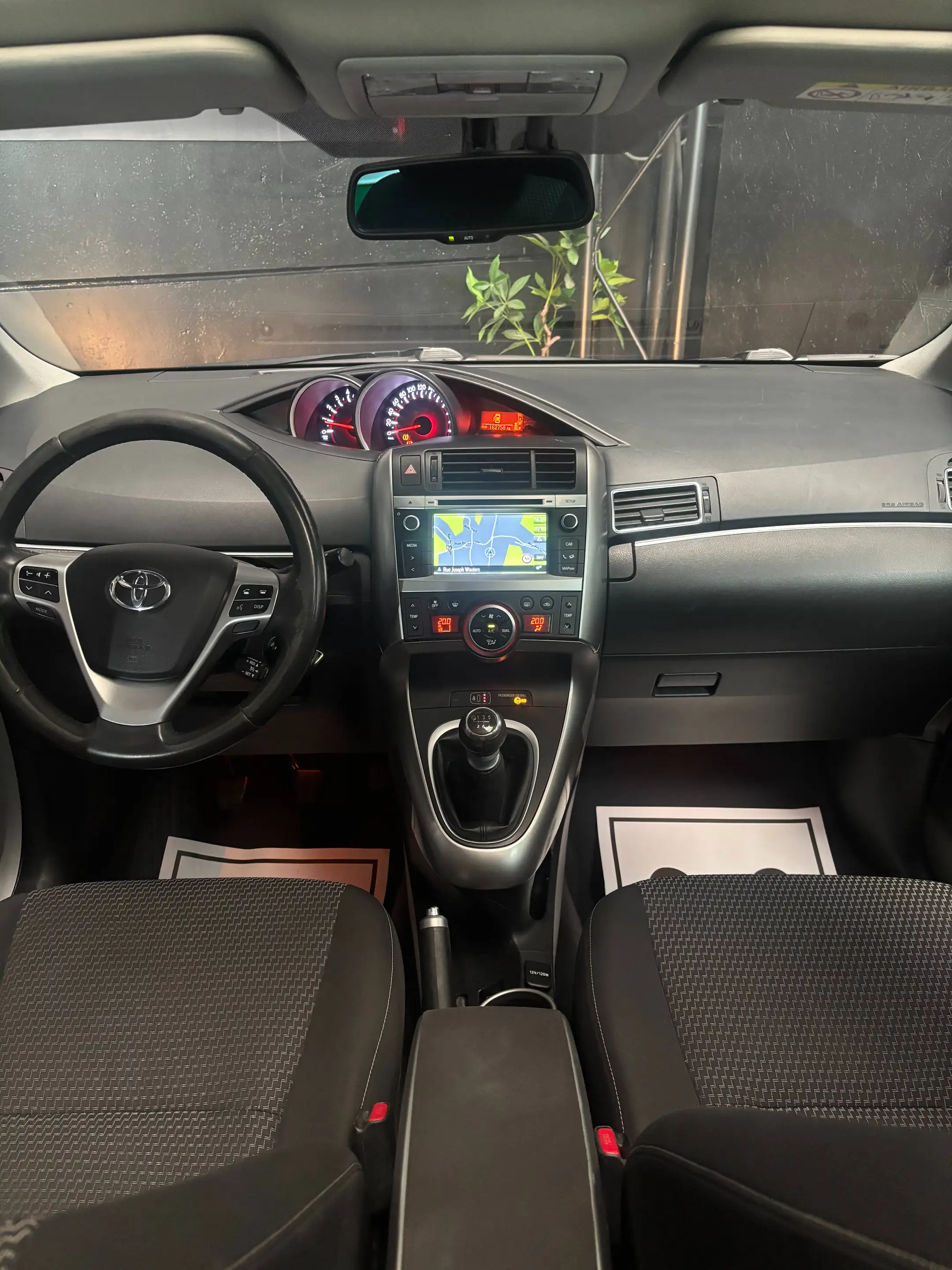 Toyota Verso Verso 1.6 D-4D Business Plus 5pl *12 mois Garantie* — photo 8