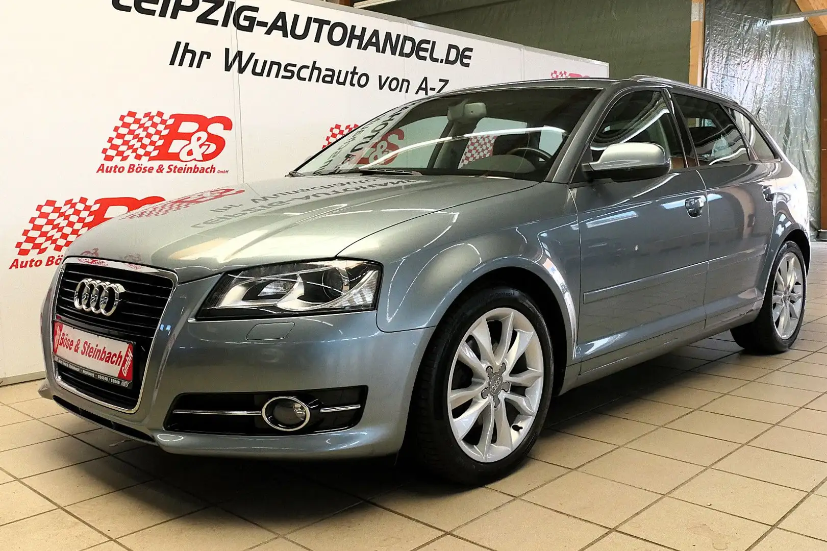 Audi A3 Sportback 2.0 TDI Ambition*XEN*AHK*PDC*KLIMA* Grau - 1