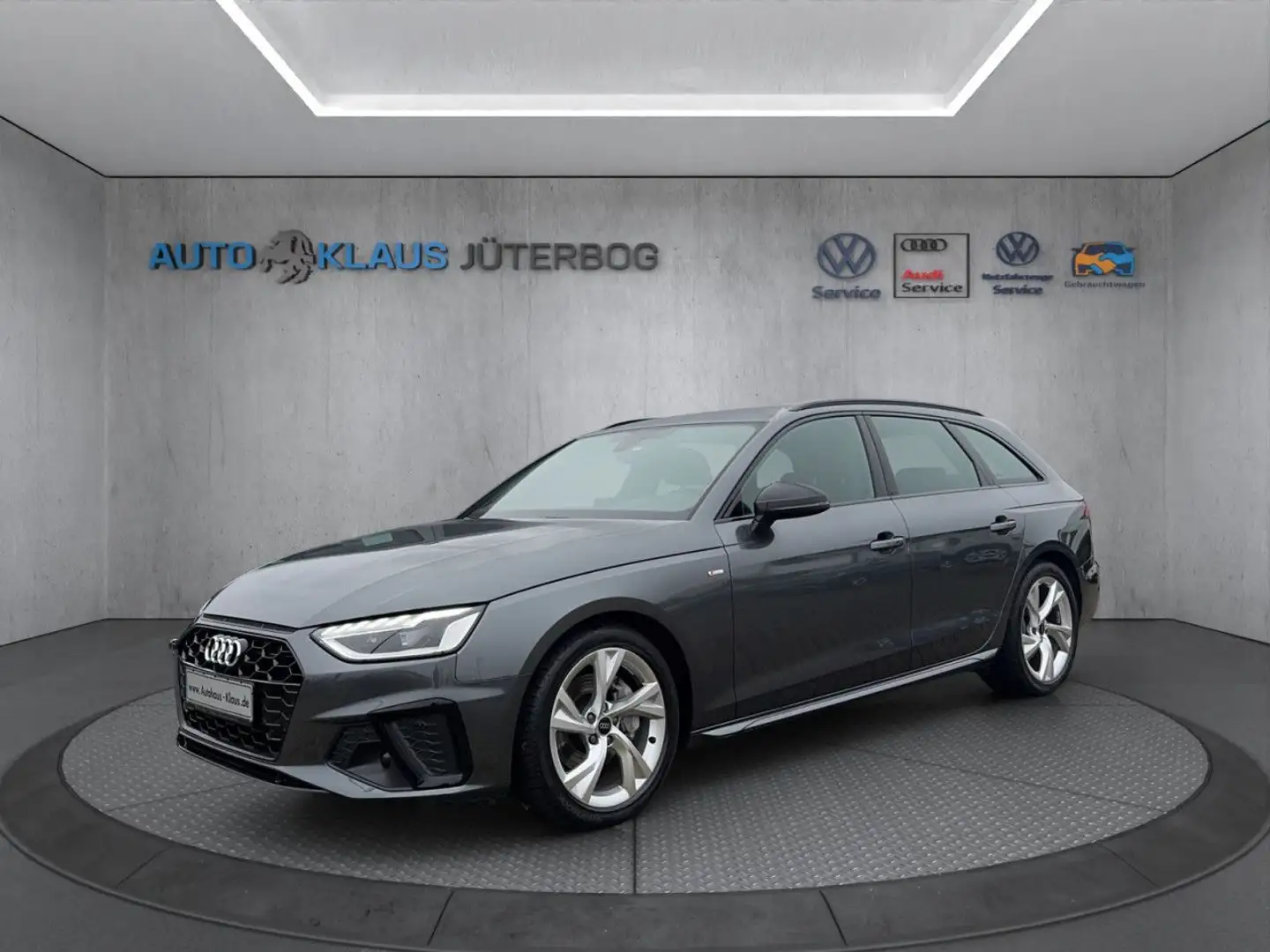 Audi A4 Avant 40 2.0 TDI S line+LED+Navi+virt.Cockpit Grau - 2