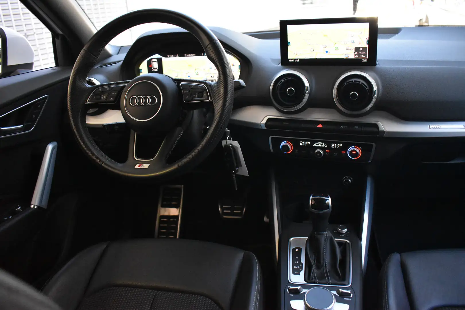 Audi Q2 35 TFSI S Edition DSG | Virtual | Led | Apple Carp Blanc - 2