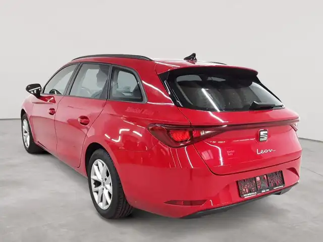 Seat Leon view 5
