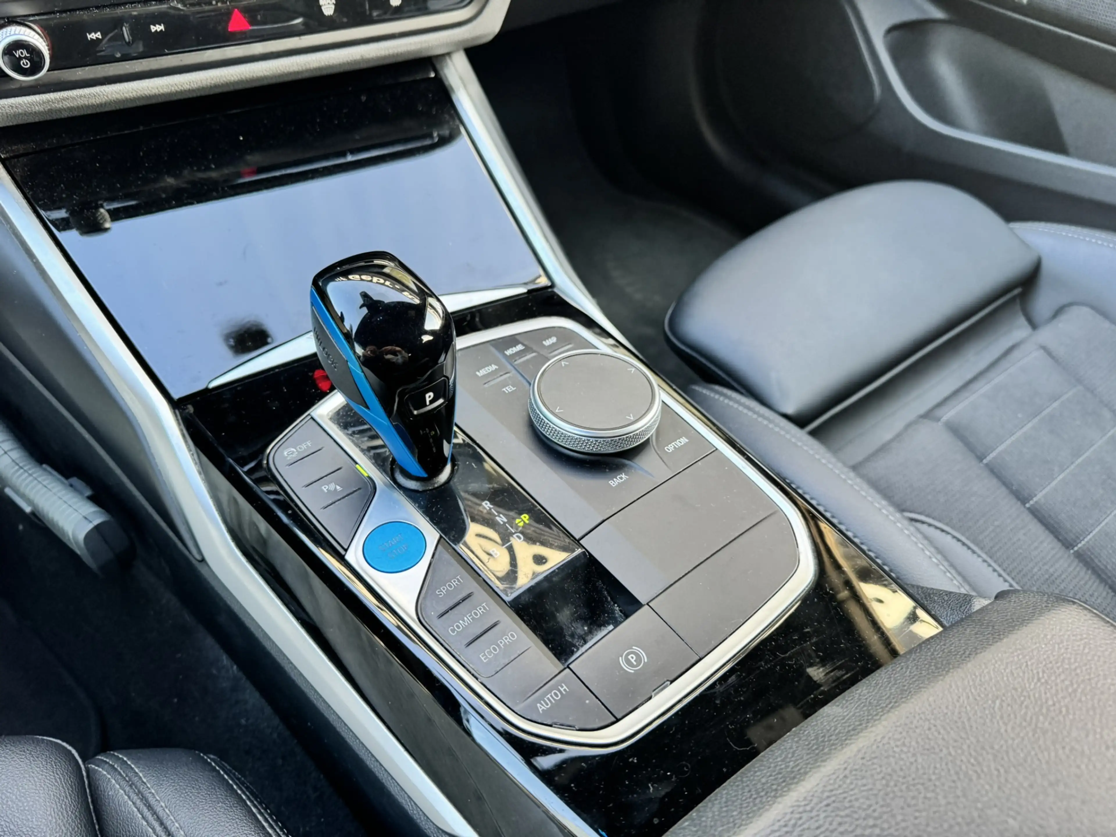 BMW i4 eDrive40 84 kWh*93%SOH*Leder*Navi*Camera*EXPORTPRI — photo 10