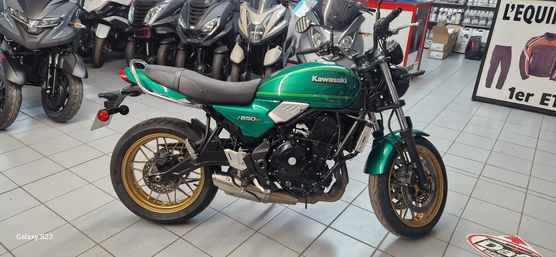 Kawasaki Z 650 Vert - 1