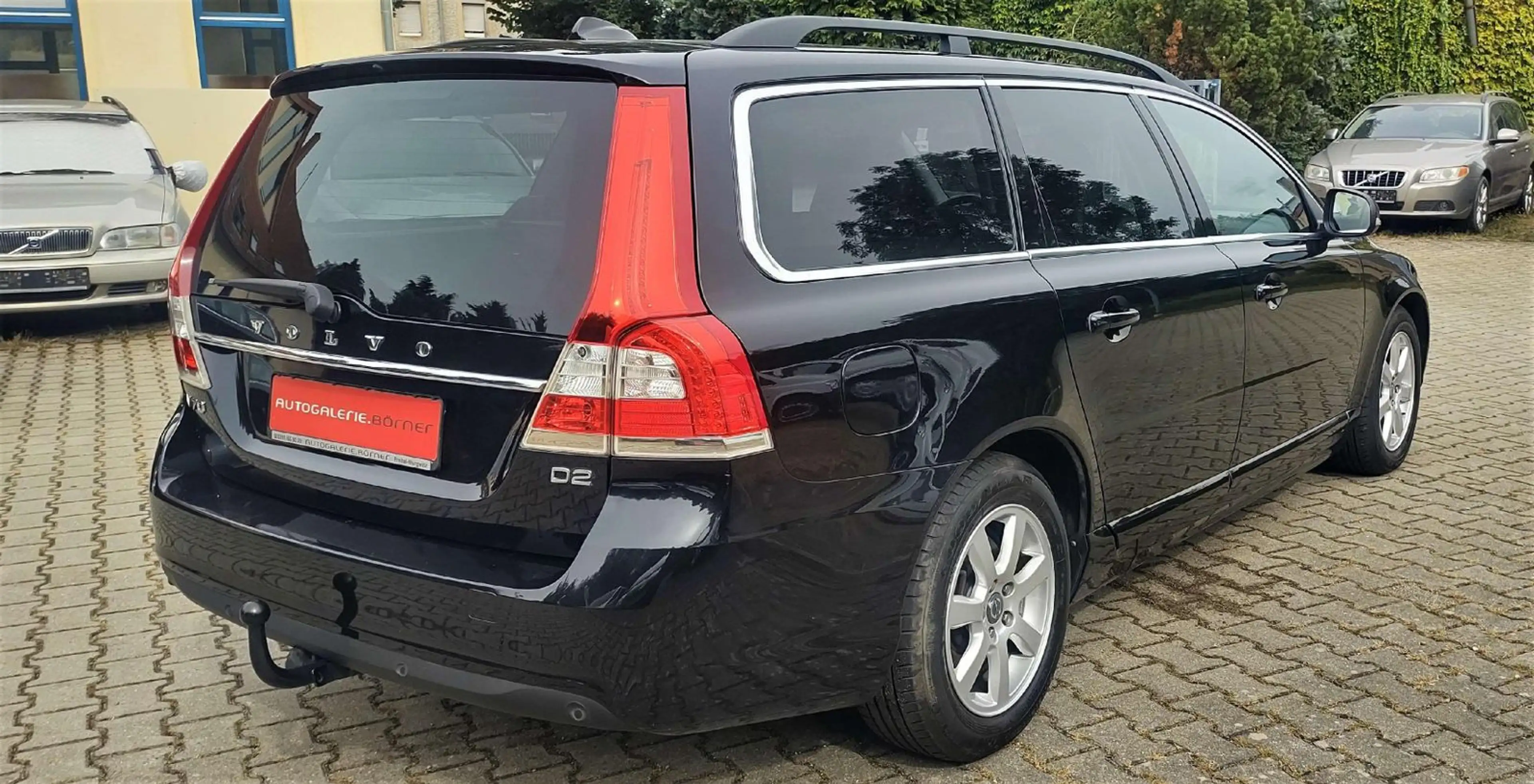 Volvo V70 D2 Automatik  Standheizung AHK  Zahnriemen n — photo 7