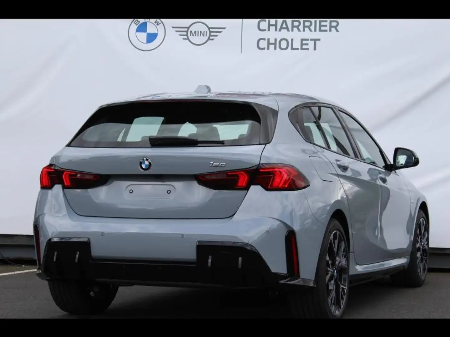 BMW 120 120A 170ch M Sport DKG7 Gris - 2