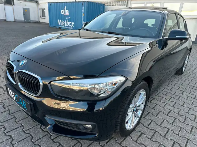 BMW 116 i Advantage-PDC-TEMPOMAT-SHZ-GEPFLEGT