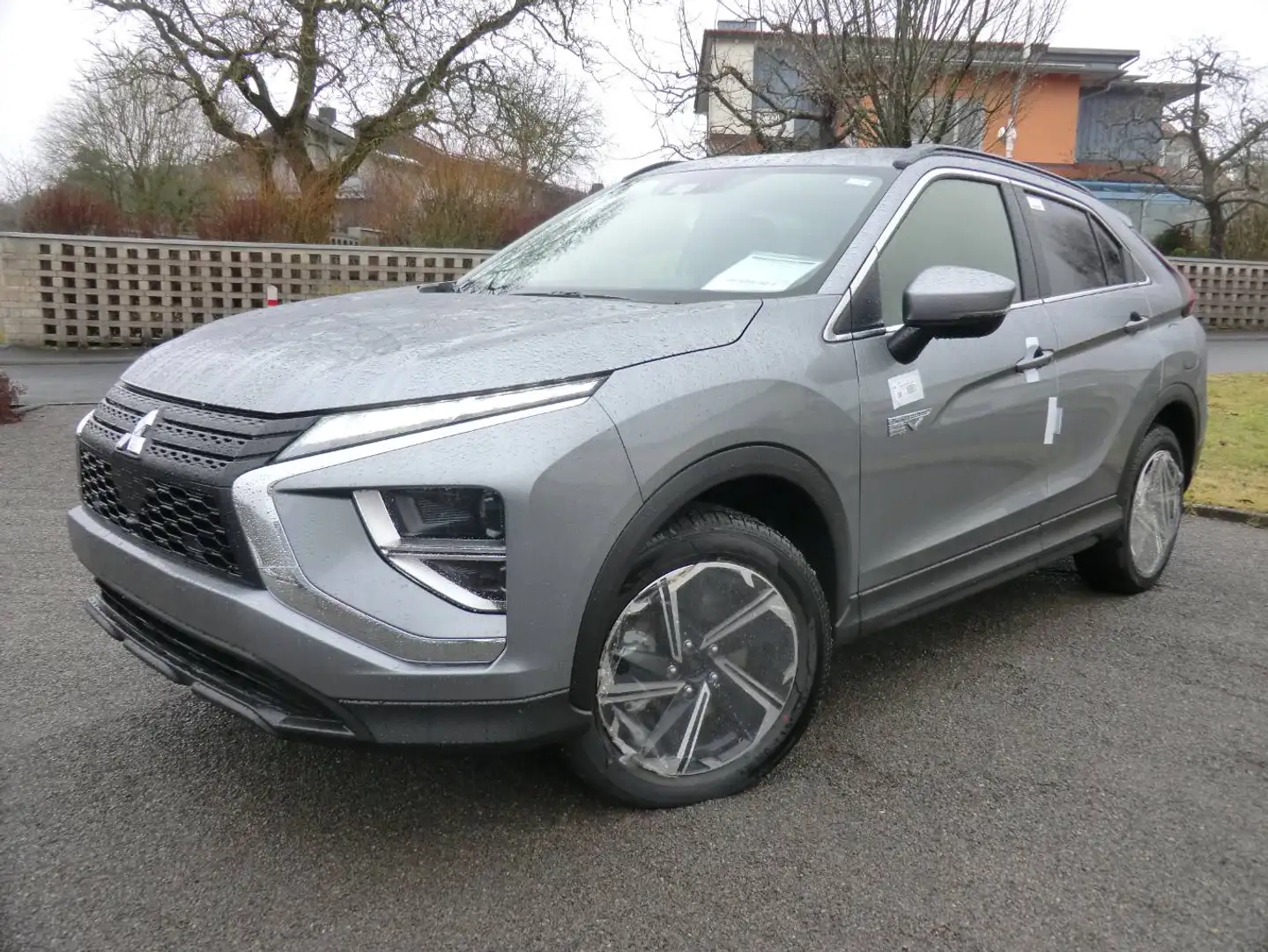 Mitsubishi Eclipse Cross Plug-in Hybrid BASIS 2.4 MIVEC 4WD Gris - 1