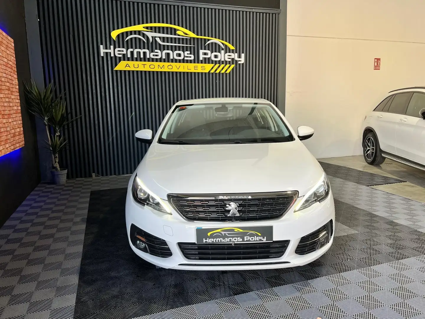 Peugeot 308 1.5BlueHDi S&S Active Pack 130 Blanco - 2
