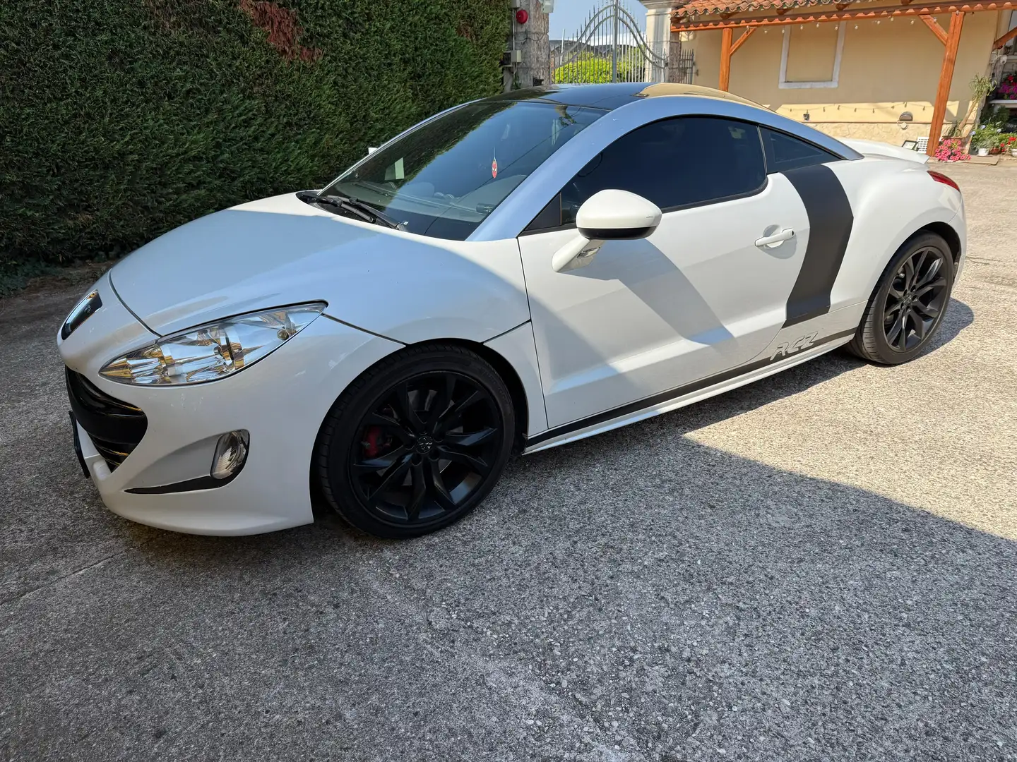 Peugeot RCZ 2.0 hdi 16v 163cv - 1