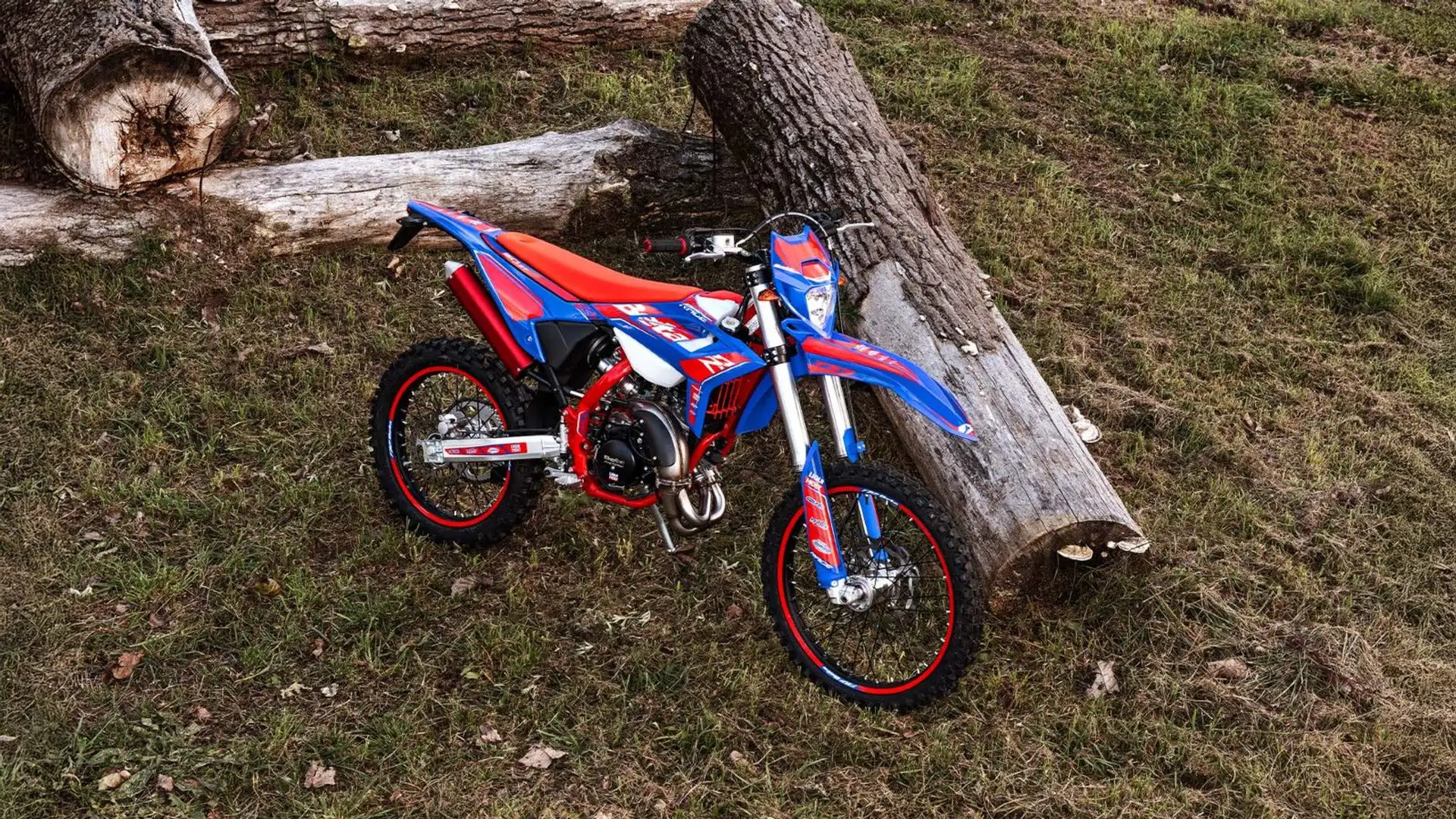 Beta RR 50 Factory Race  Enduro Neufahrzeug 2026 Rojo - 2