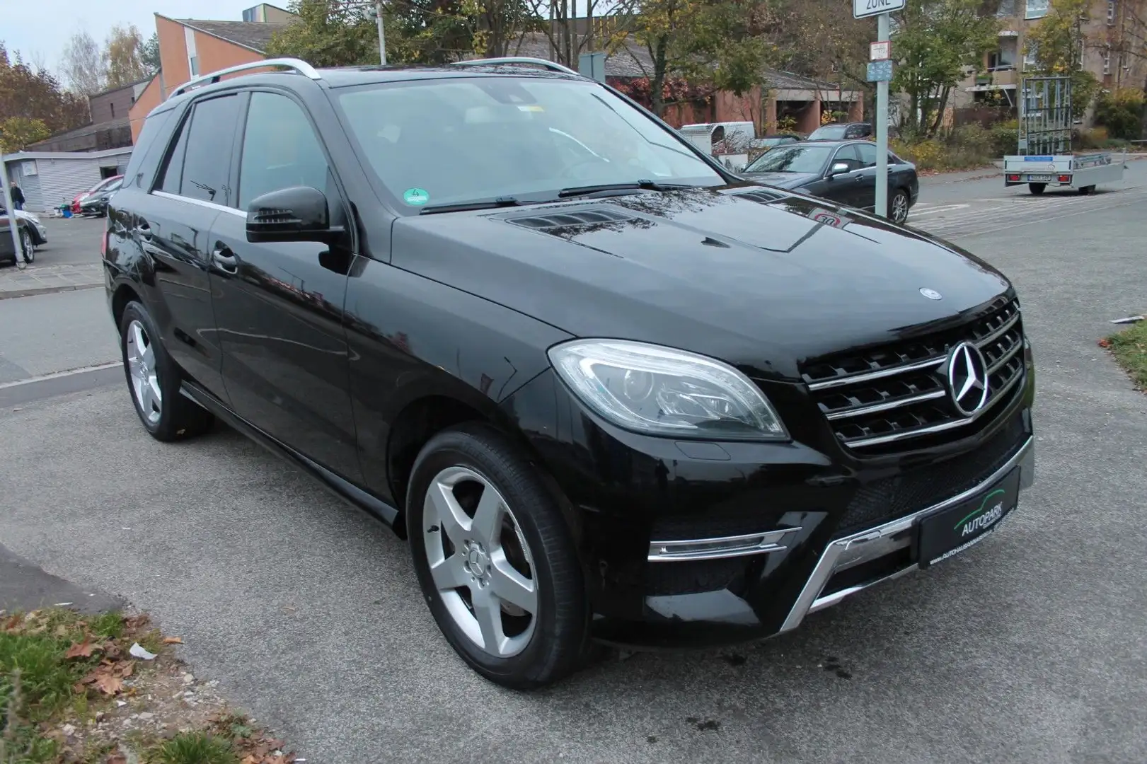 Mercedes-Benz ML 350 CDI BlueTec/Navi/SHZ/Kam./ANHK/Leder Noir - 2