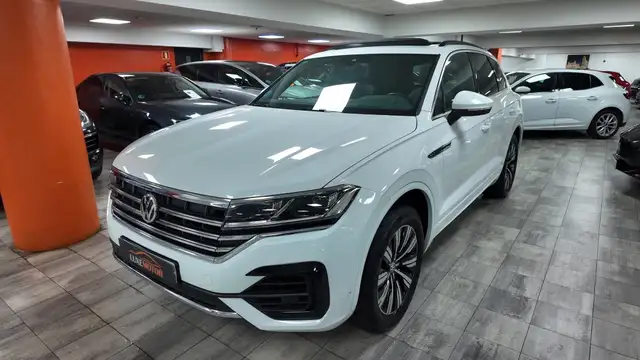 2021 Volkswagen Touareg in White for sale