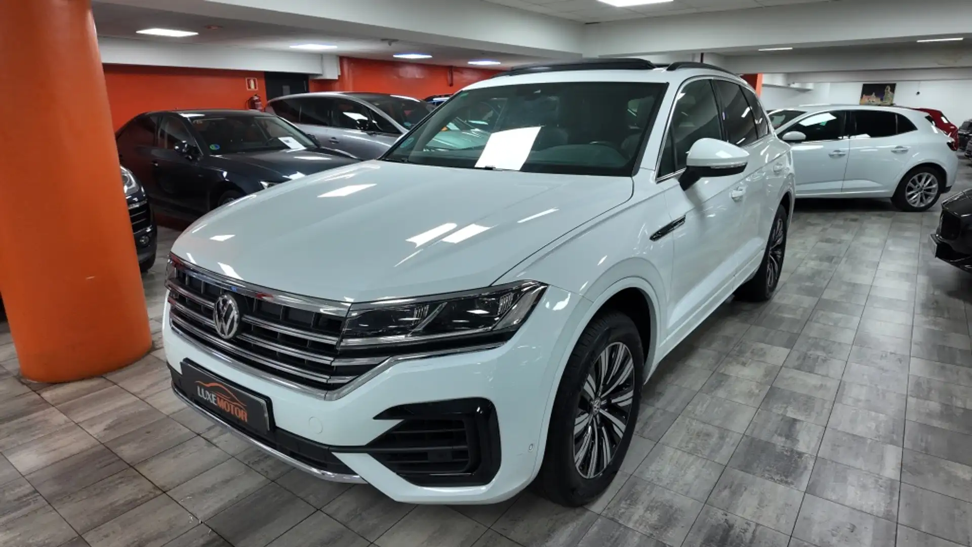 Volkswagen Touareg 3.0TDI V6 Premium Tiptronic Elegance 4M 210kW Blanco - 1