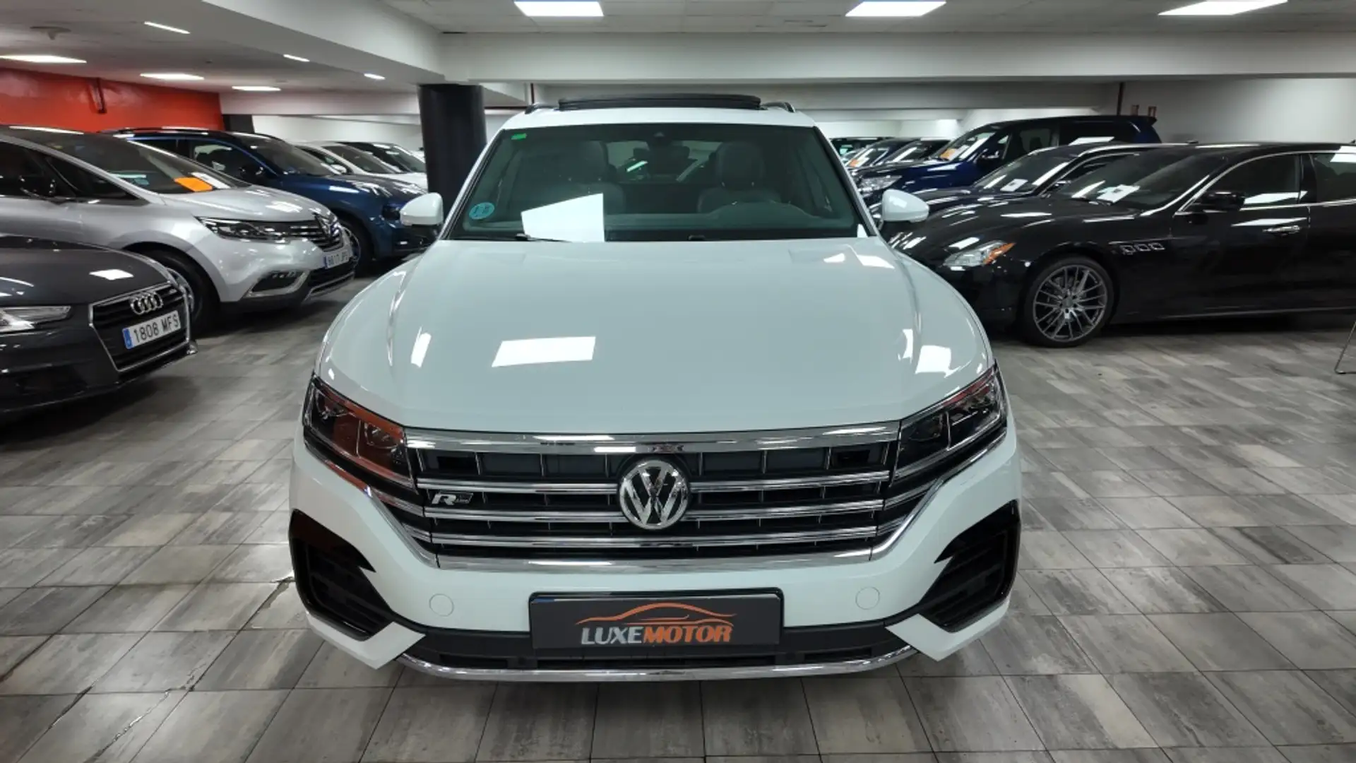 Volkswagen Touareg 3.0TDI V6 Premium Tiptronic Elegance 4M 210kW Blanco - 2