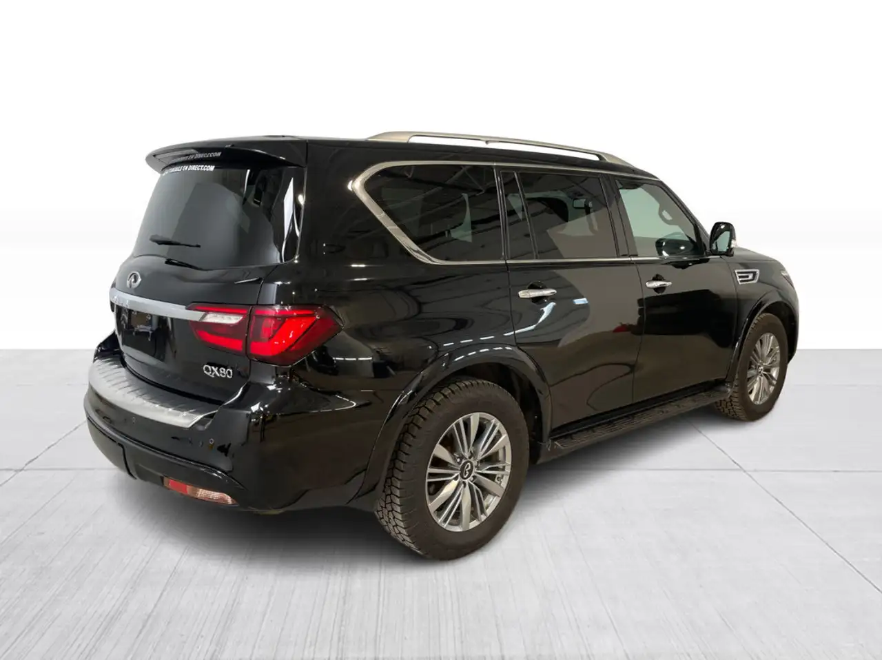 Infiniti QX80 photo Infiniti QX80