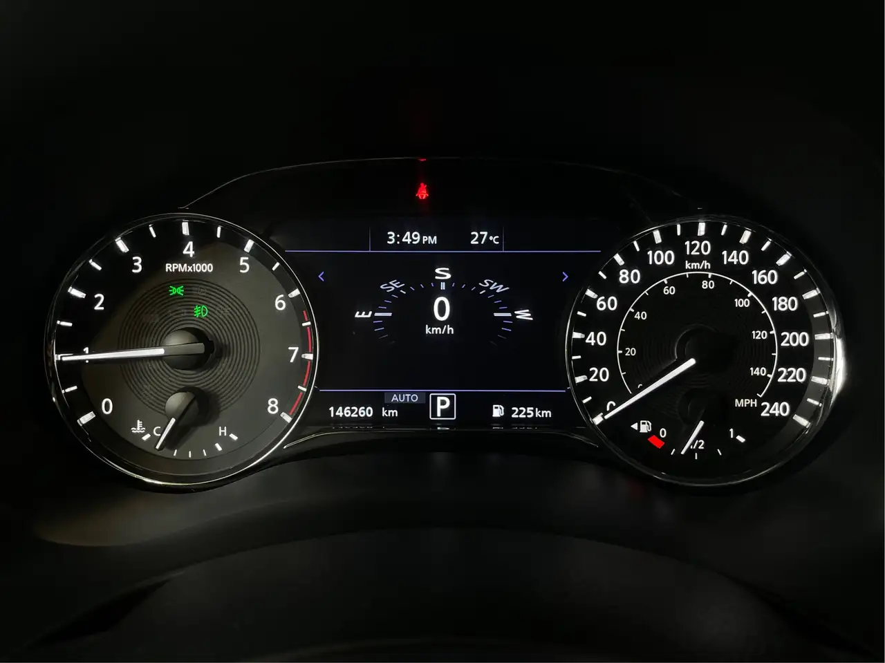 Infiniti QX80 photo Infiniti QX80