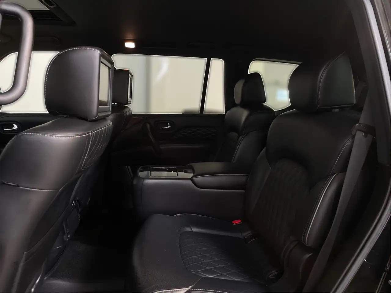 Infiniti QX80 photo Infiniti QX80