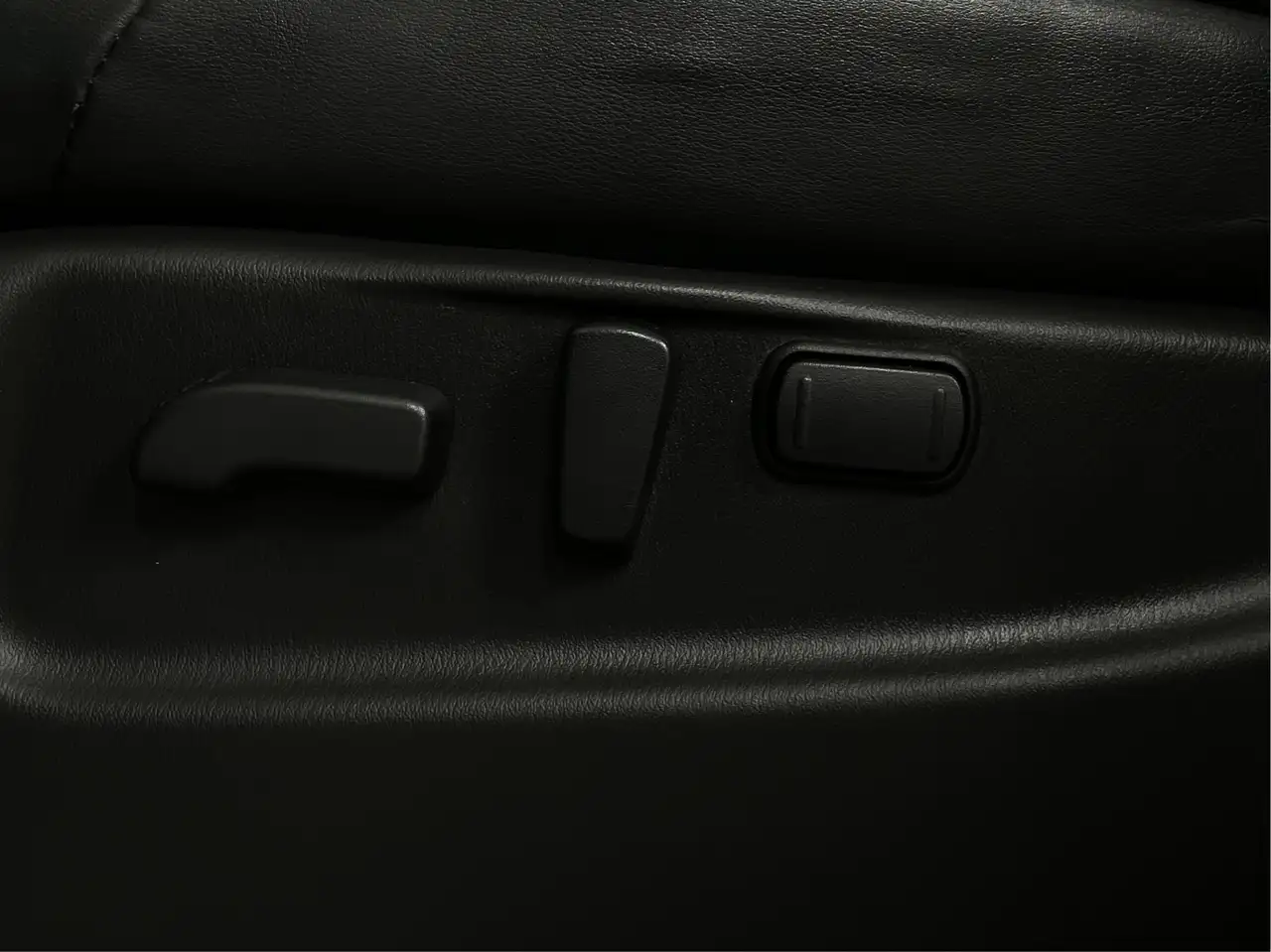 Infiniti QX80 photo Infiniti QX80