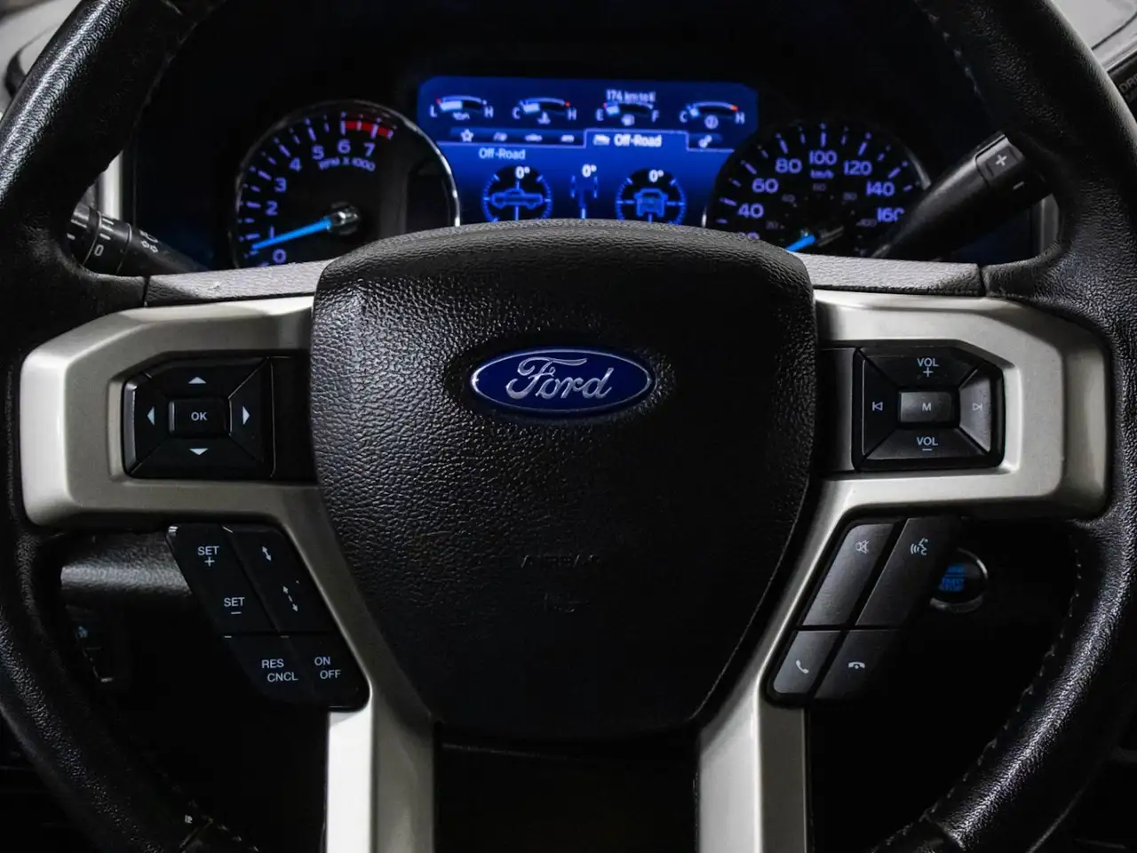 Ford F 350 снимка Ford F 350