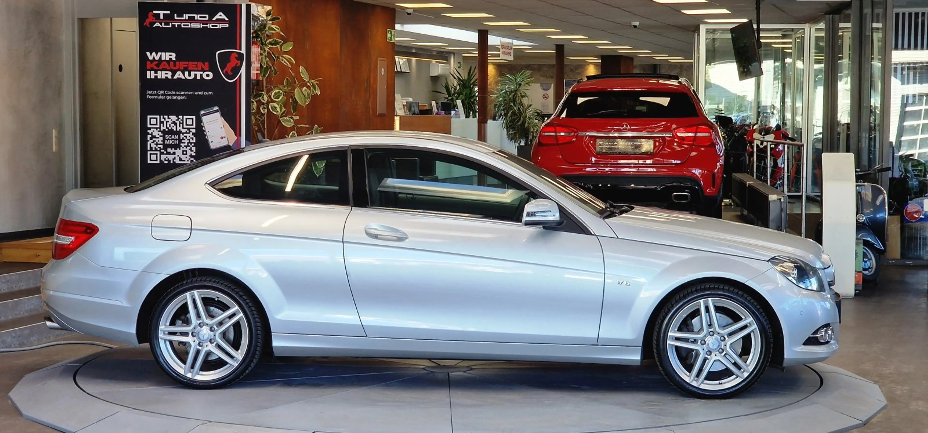 Mercedes-Benz C 350 V6 Coupe BlueEfficiency Aut. *Harman/Kardon*18Zoll — photo 5