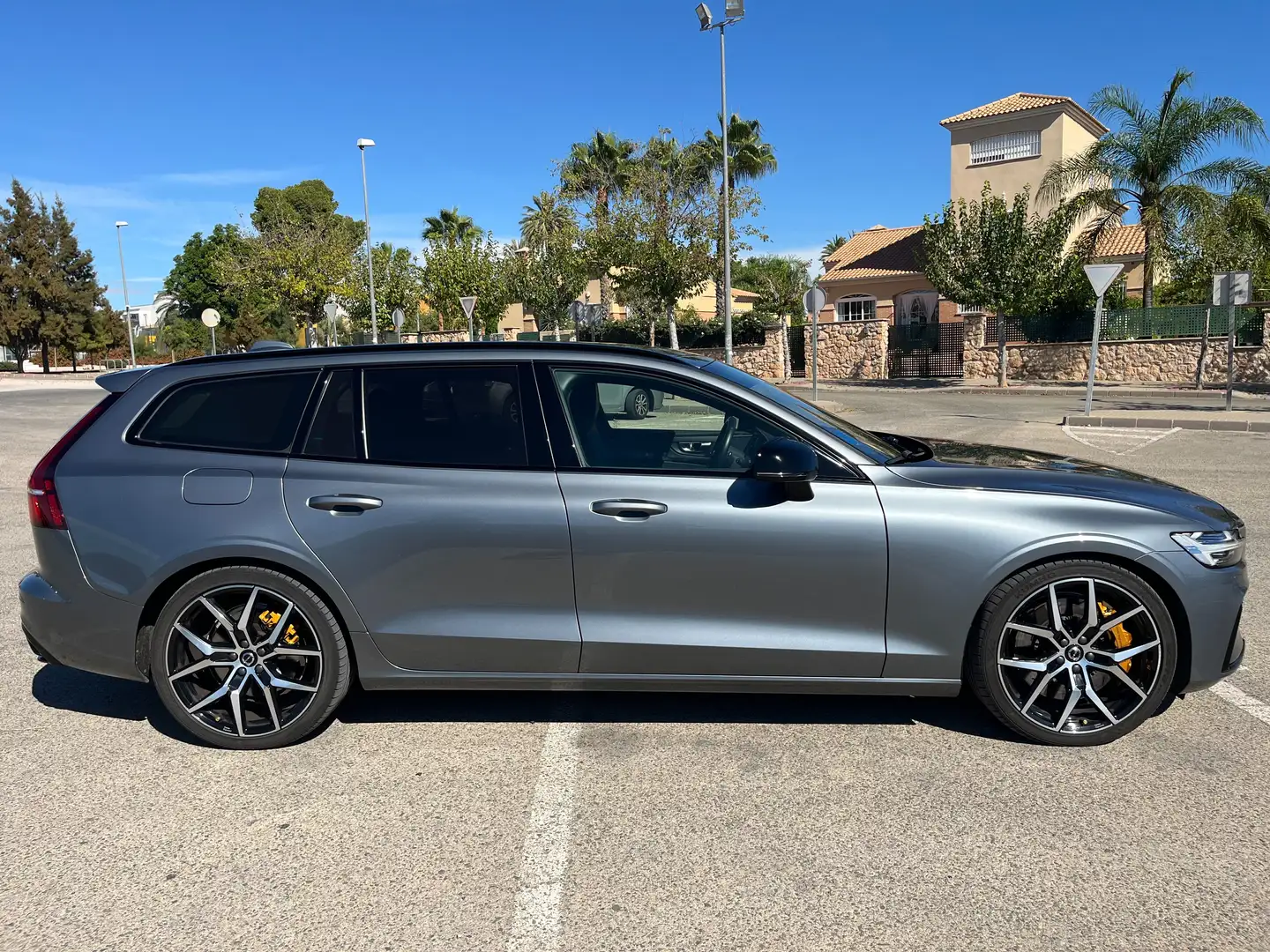 Volvo V60 T8 Twin Polestar Engineered AWD Gris - 2