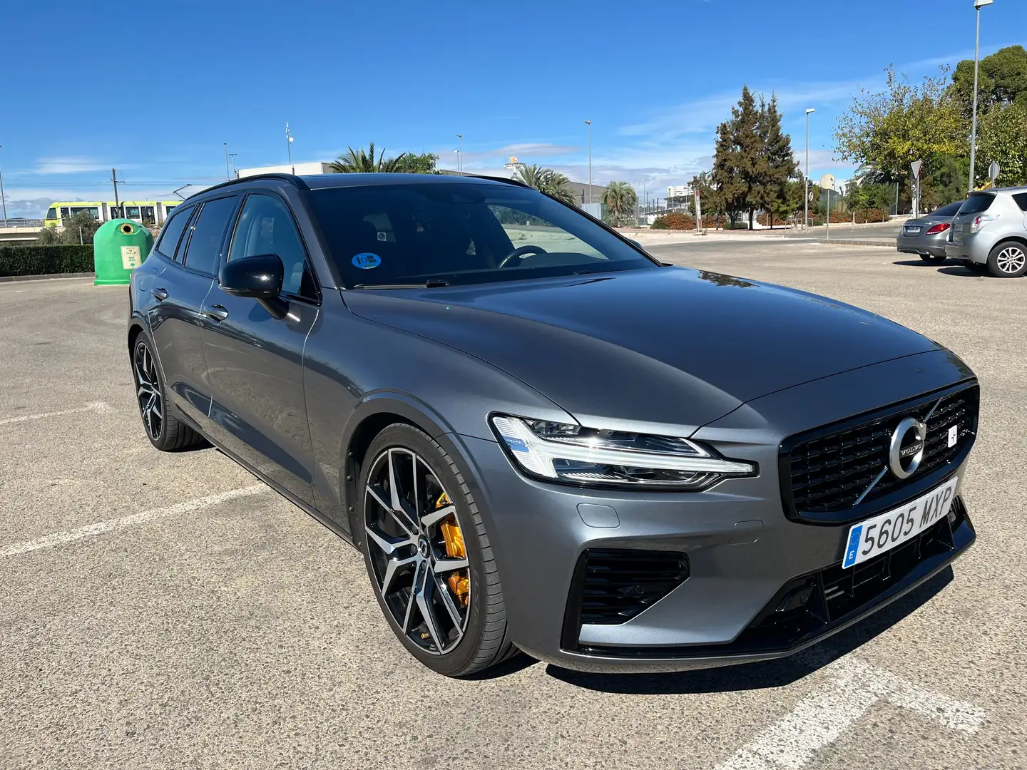Volvo V60 T8 Twin Polestar Engineered AWD Gris - 1