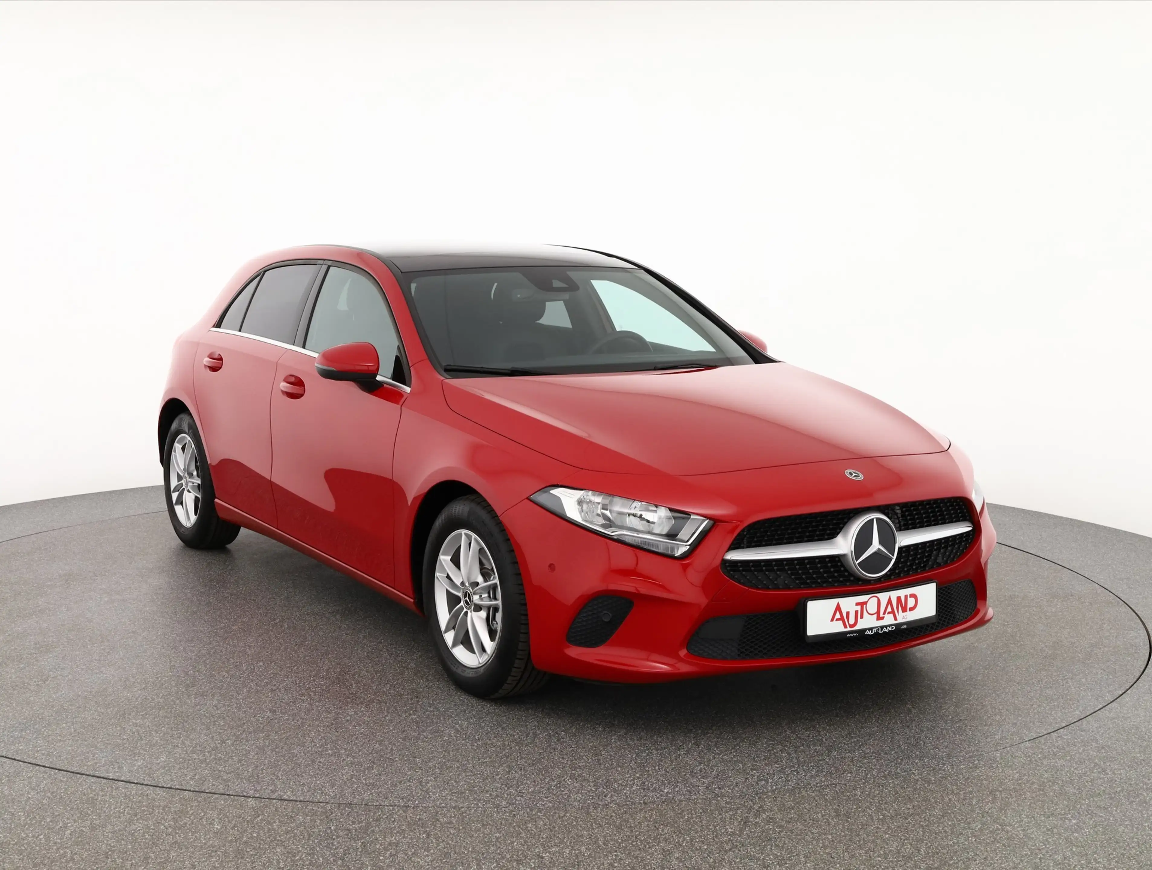 Mercedes-Benz A 200 A200 Progressive Navi Panorama Android Apple PDC — photo 8