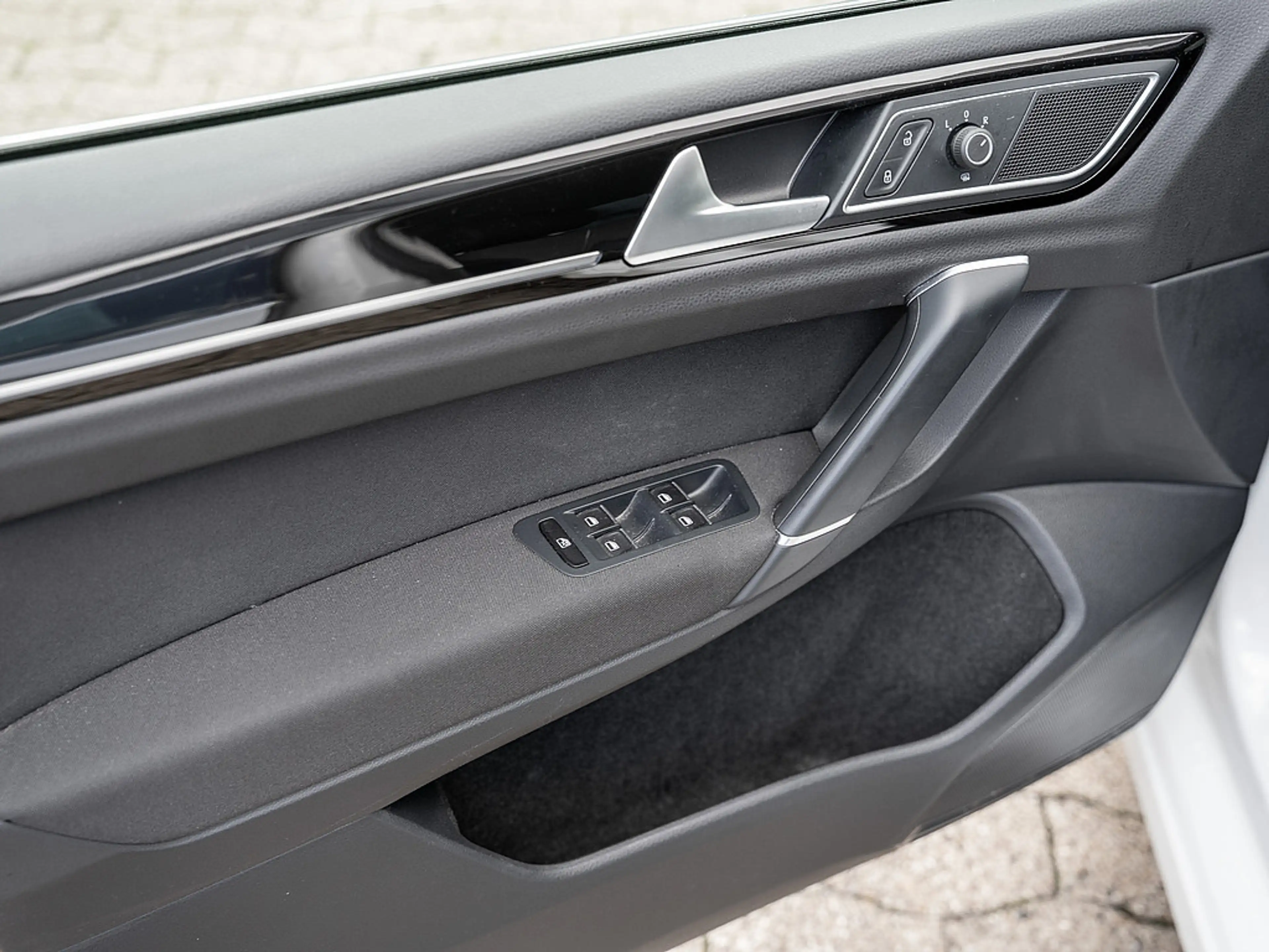 Volkswagen Golf Sportsvan 1.4 TSI Highline AHK KAM XENON — photo 14