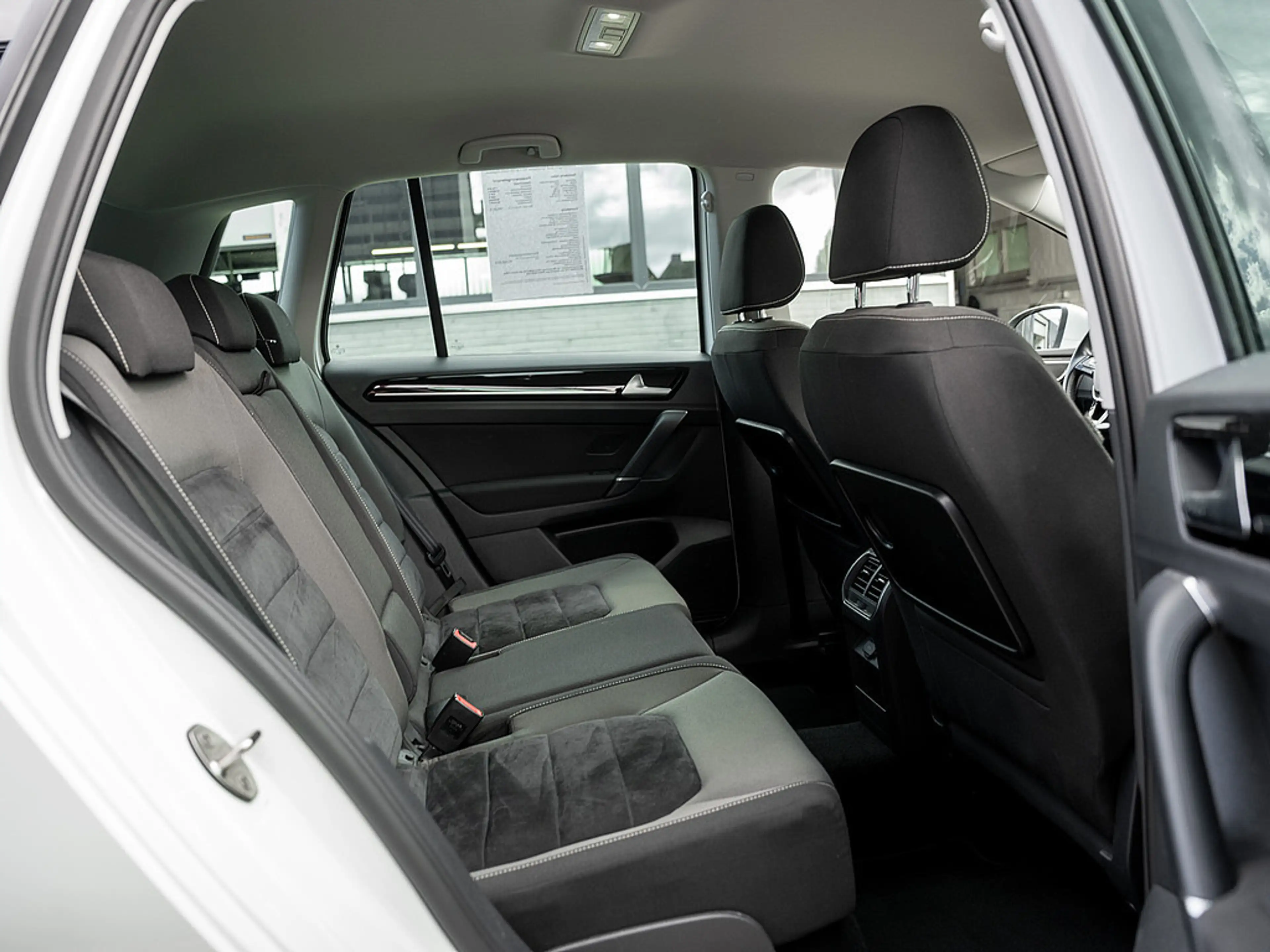 Volkswagen Golf Sportsvan 1.4 TSI Highline AHK KAM XENON — photo 5