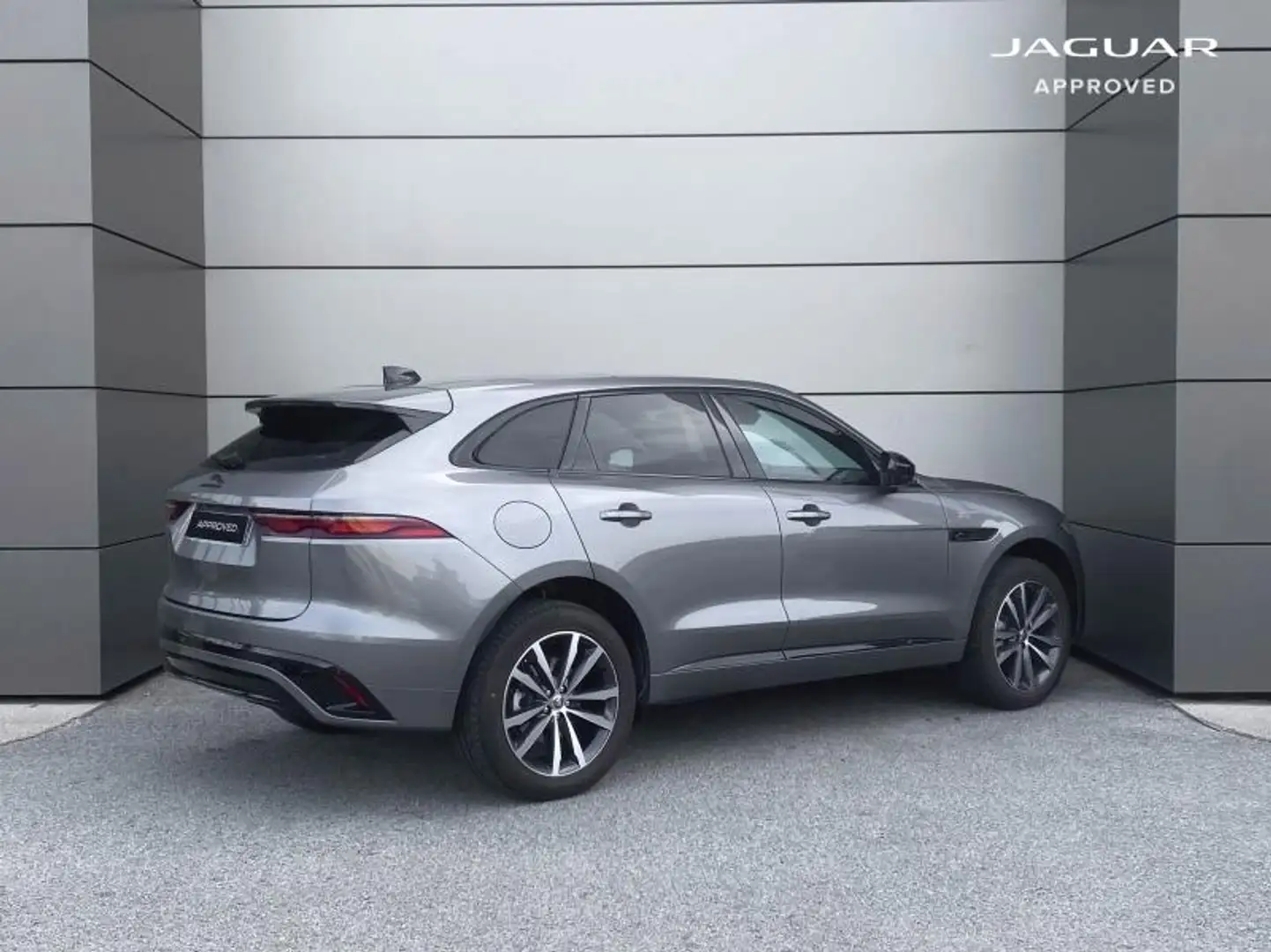 Jaguar F-Pace P400e Plug-in-Hybrid R-Dynamic SE BVA8 AWD - 2