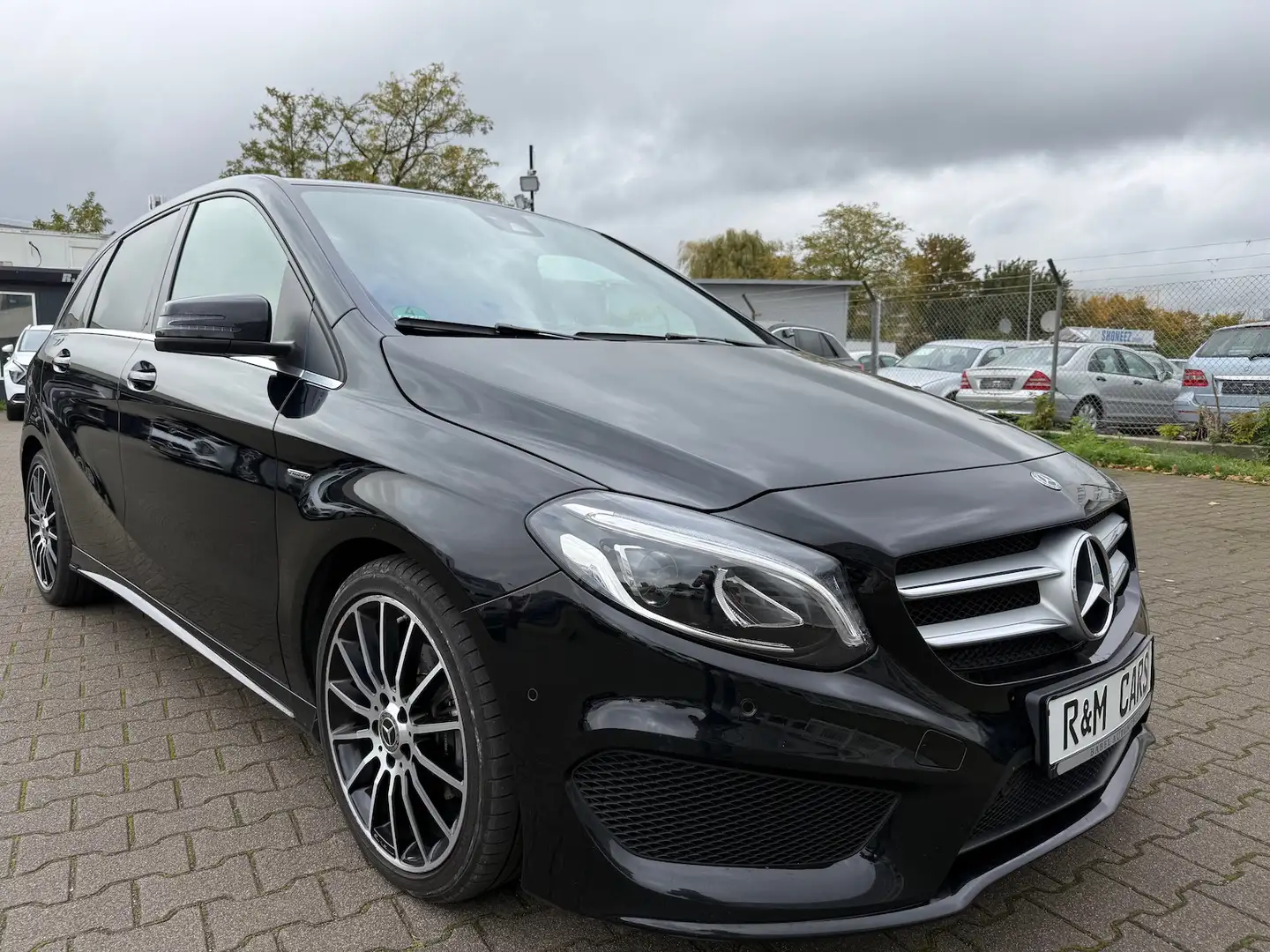 Mercedes-Benz B 200 CDI d AMG Line Sportpaket/Automatik/ Nero - 1