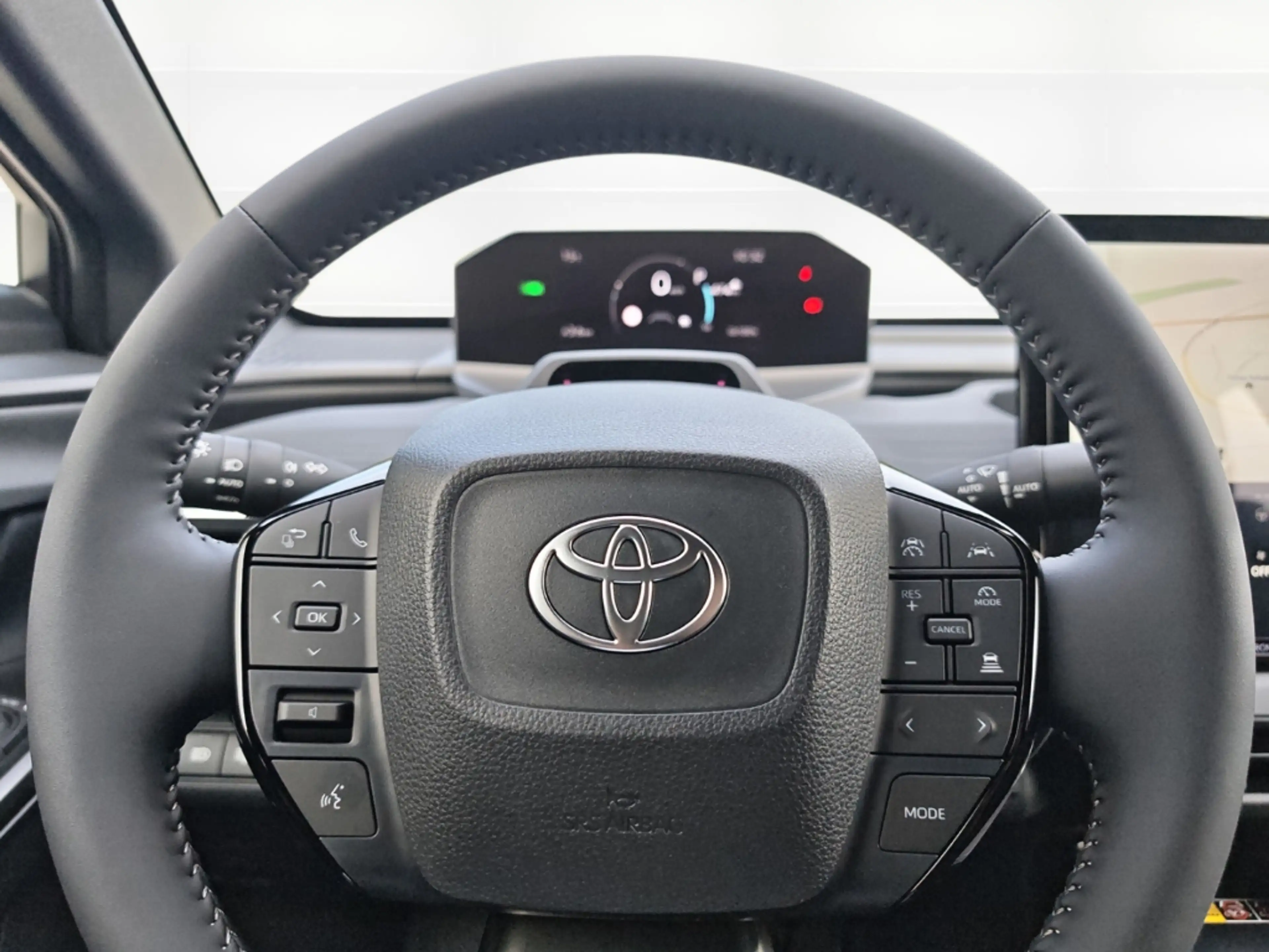 Toyota C-HR+ Elektro Lounge 77 kWh 4x4 +360° Kamera +Matrix-LED — photo 11