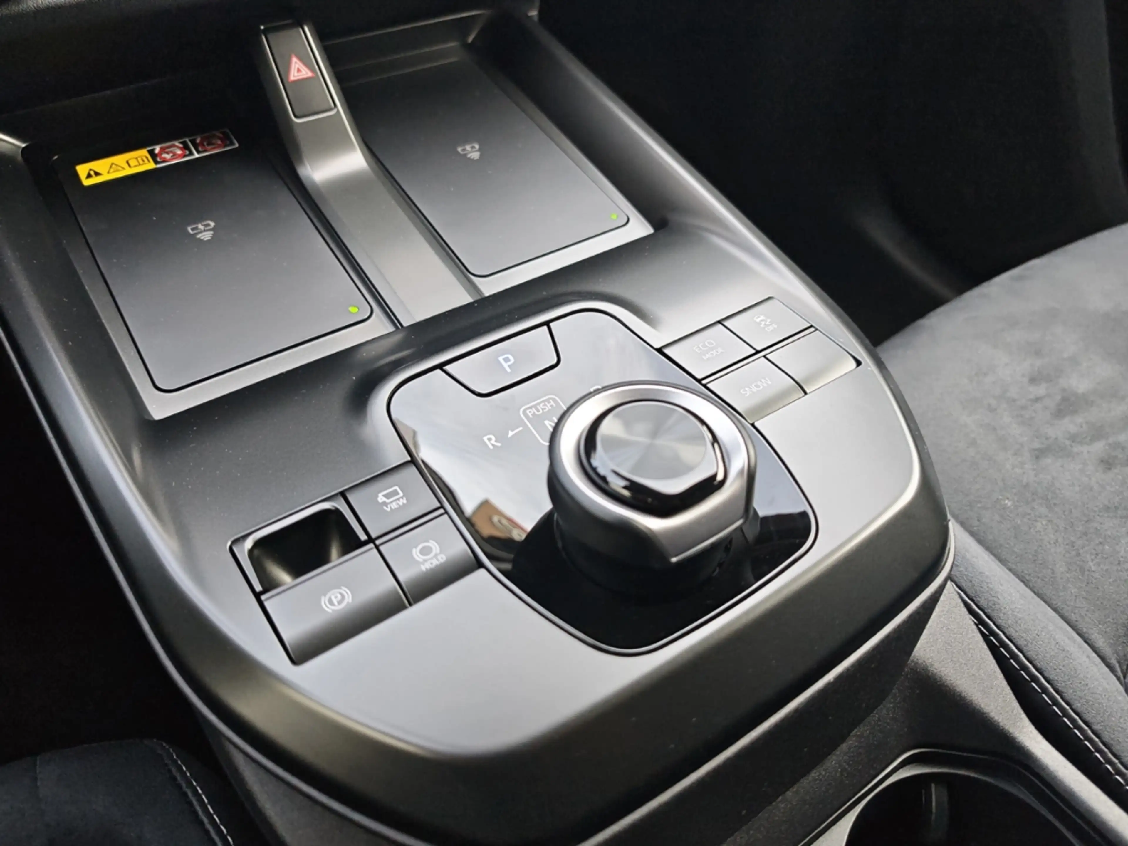 Toyota C-HR+ Elektro Lounge 77 kWh 4x4 +360° Kamera +Matrix-LED — photo 14