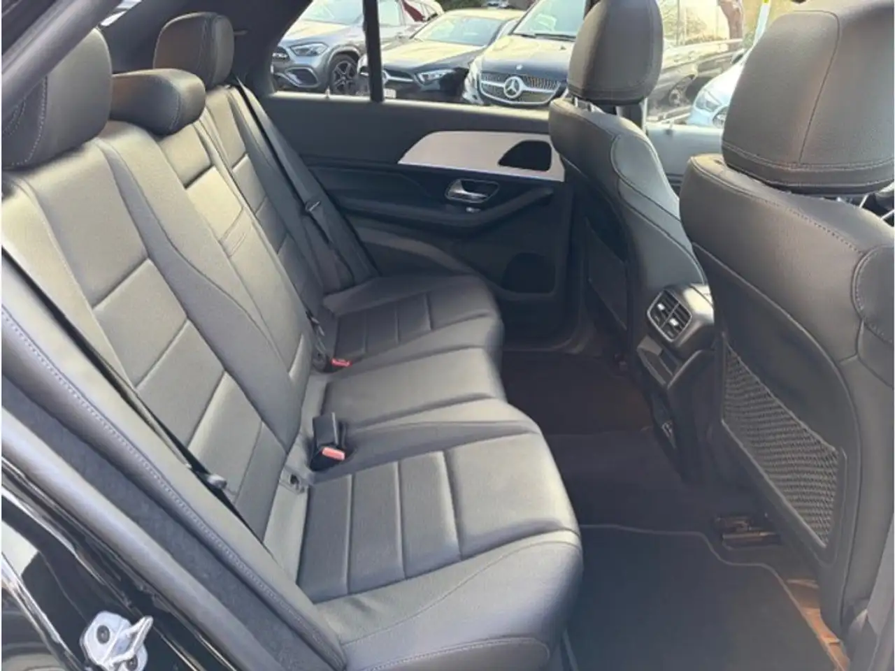 Mercedes-Benz GLE 300 d 4M Toit Pano 10