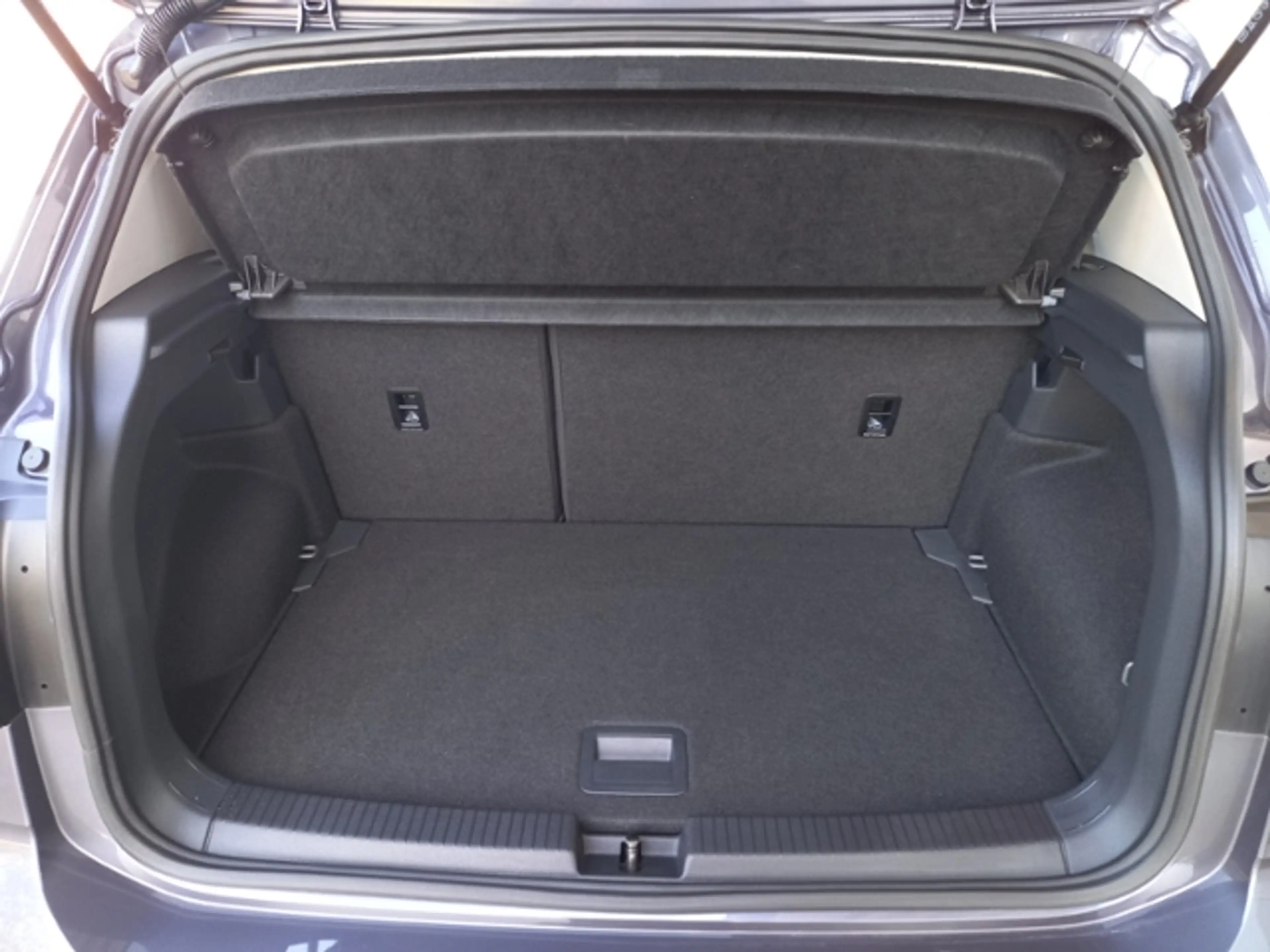 Volkswagen T-Cross GOAL ACC PDC SHZ APP-CONNECT — photo 6