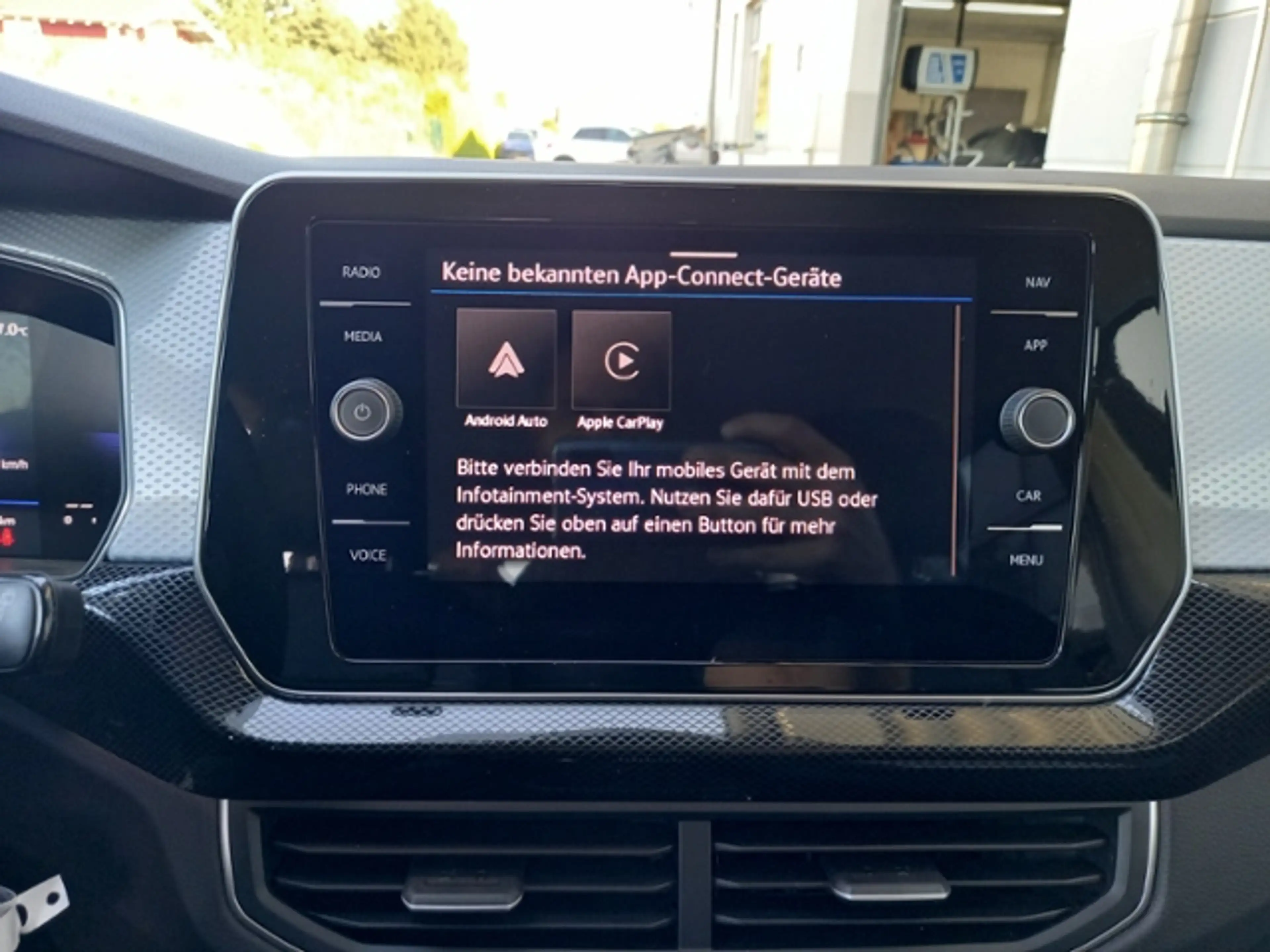 Volkswagen T-Cross GOAL ACC PDC SHZ APP-CONNECT — photo 9