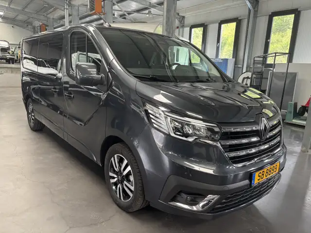 Renault Trafic 2.0 dCi 170 SpaceClasse 8pl auto