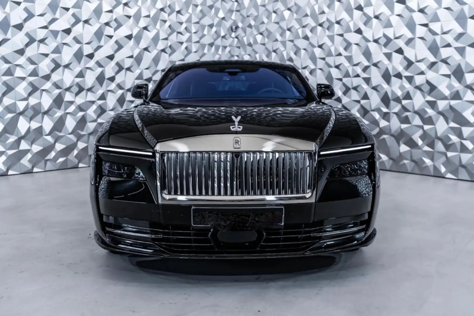 Rolls-Royce Spectre Чорний - 2